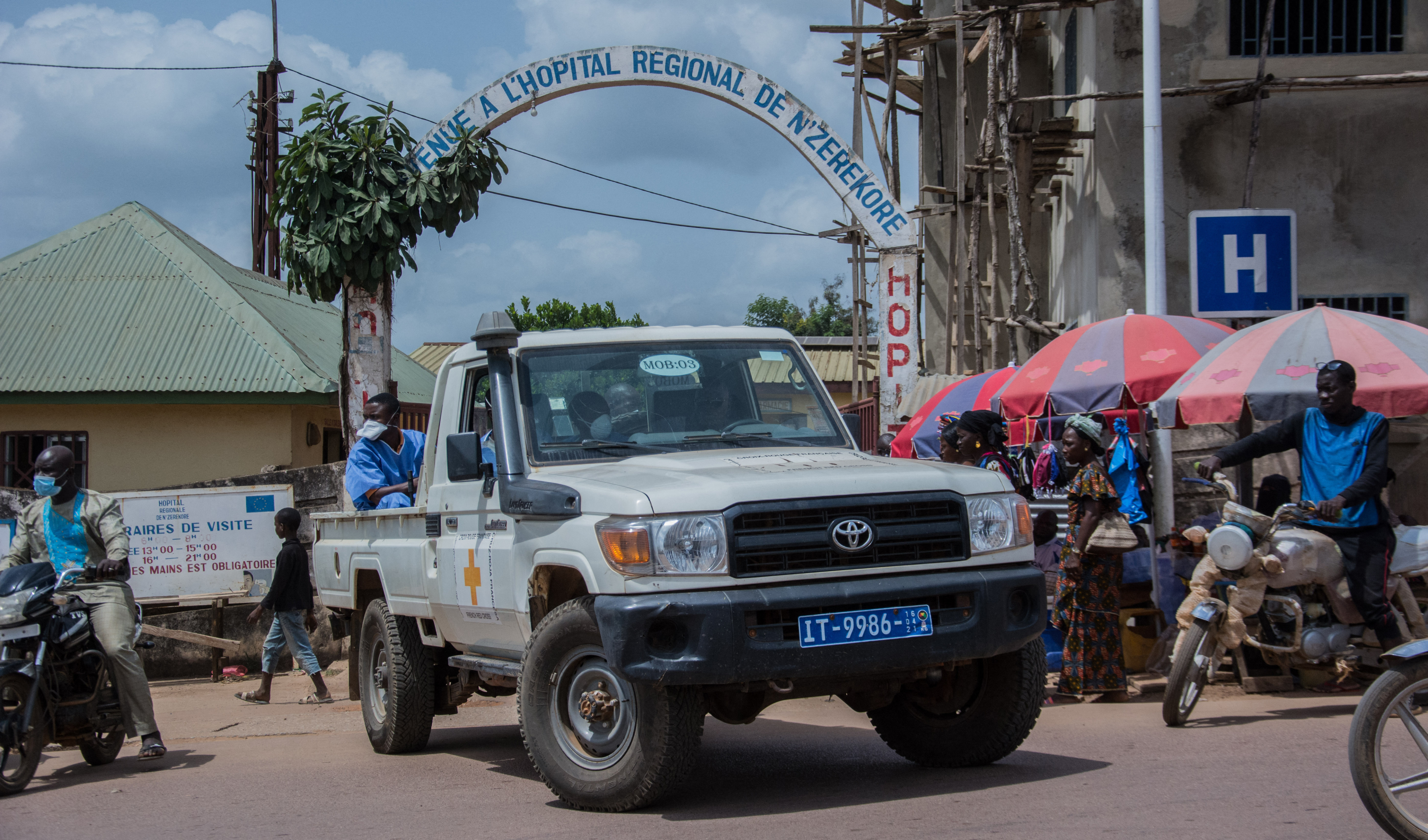 «Des corps alignés à perte de vue» : en Guinée, des affrontements lors d’un match de foot font au moins une cinquantaine de morts