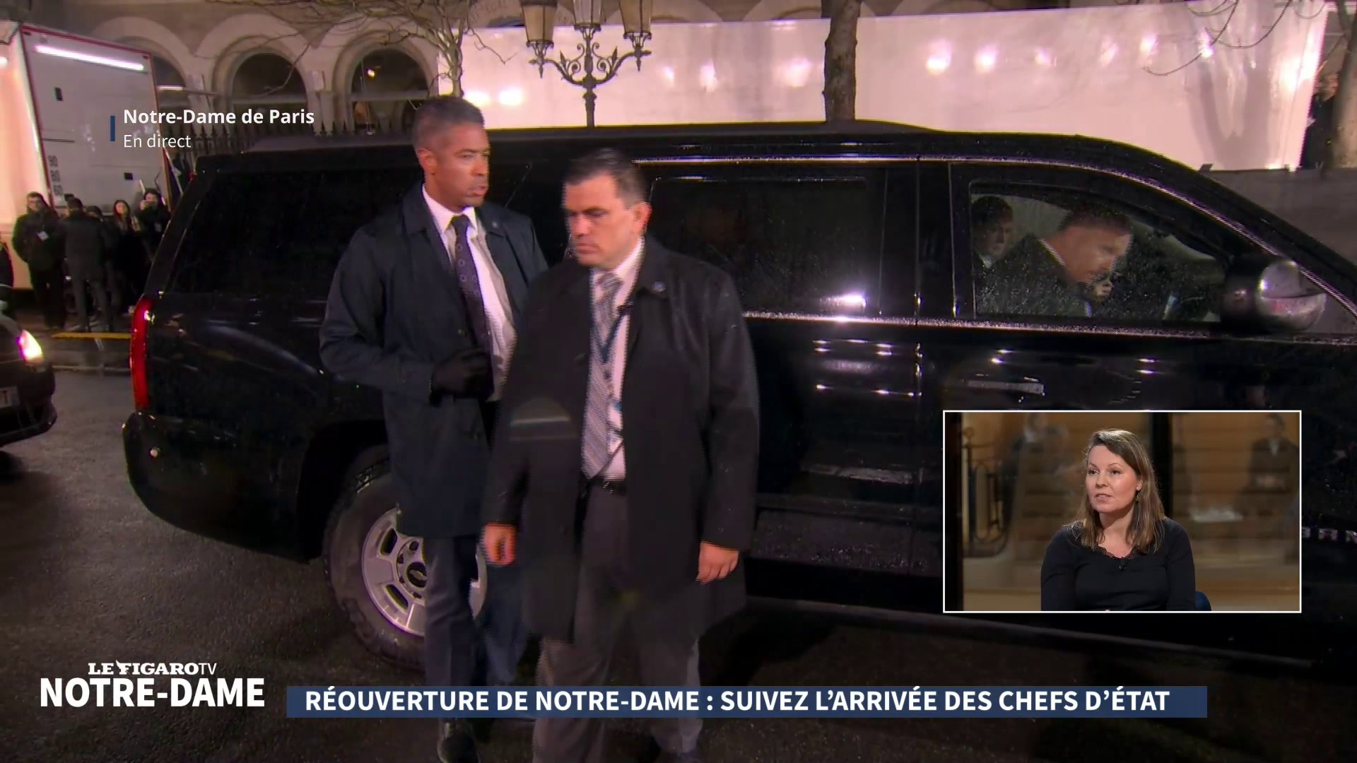 Réouverture de Notre-Dame de Paris: les images de la poignée de main musclée entre Donald Trump et Emmanuel Macron