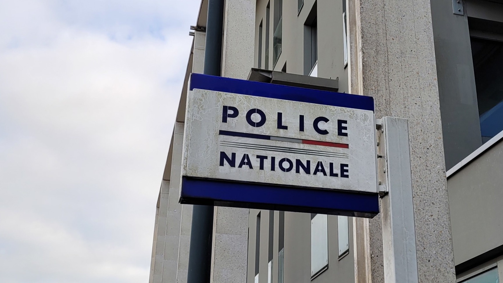 Nantes : un policier mordu par un sans-papiers sous l’empire de médicaments