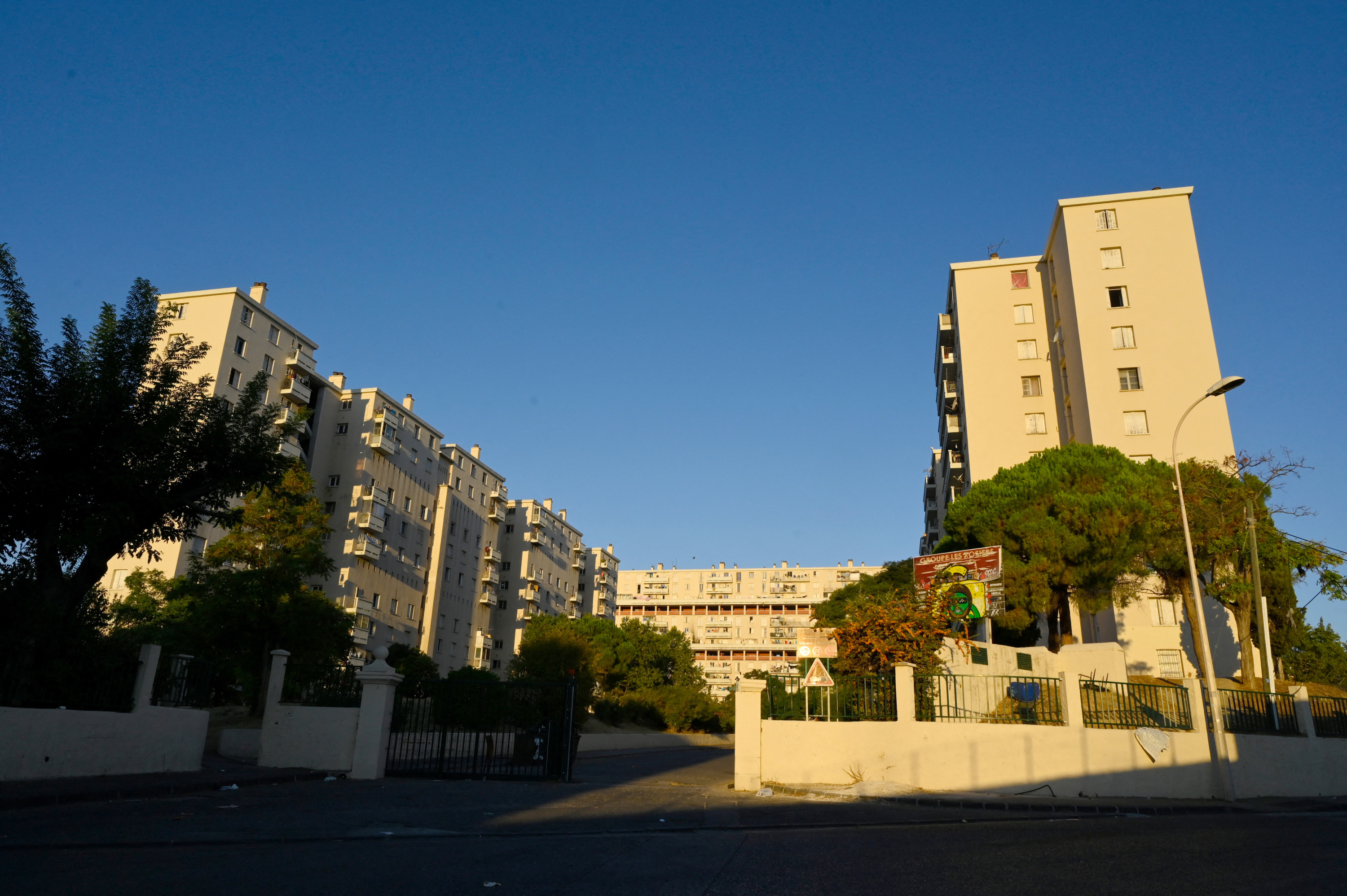 Marseille : trois personnes blessées à l’arme à feu dans plusieurs fusillades