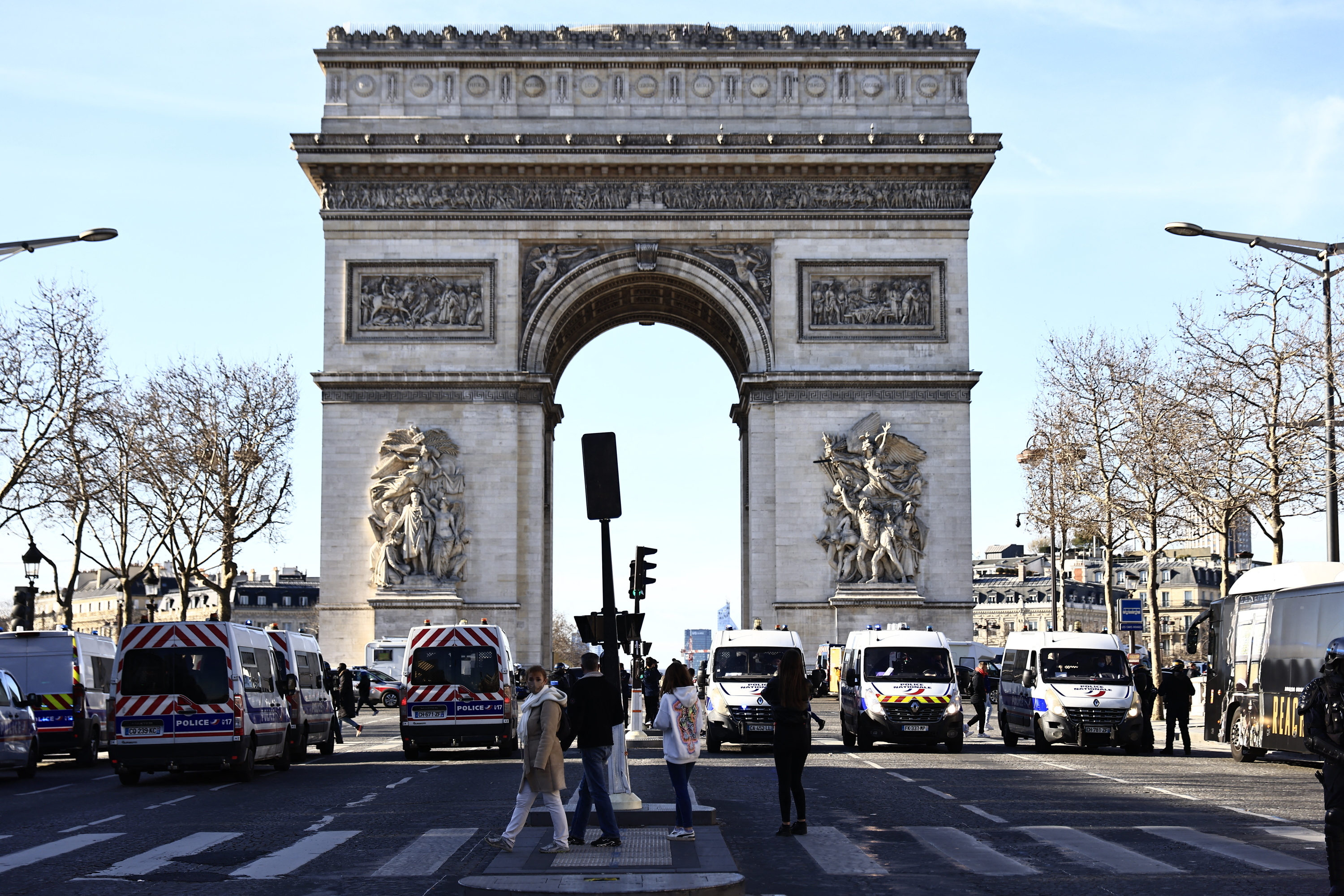 Paris : l’alerte à la bombe levée à l’Arc de Triomphe