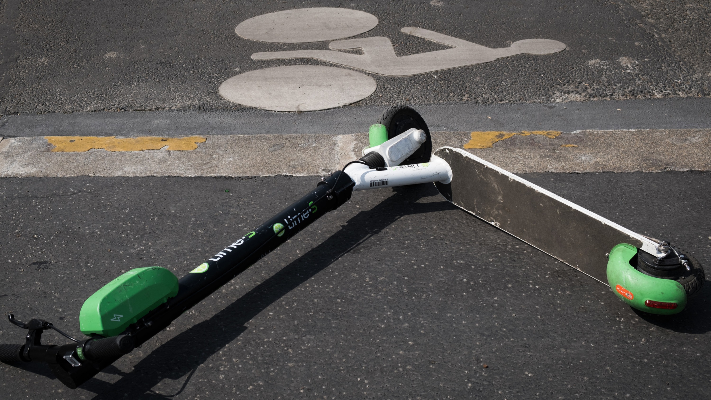 Lyon : un cycliste poignardé au thorax par un homme circulant à trottinette après un différend sur la route