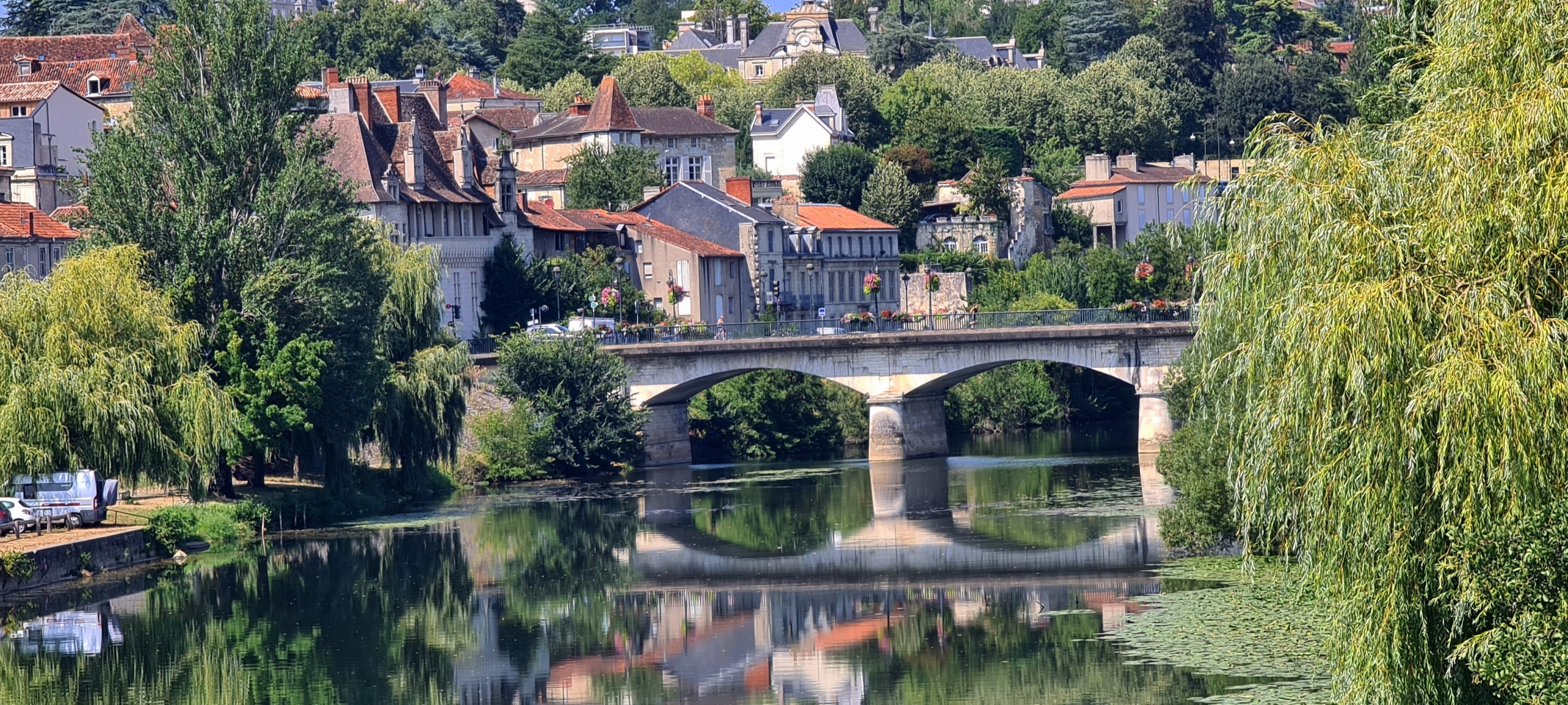 Périgueux : la maire, «épuisée», lâche son mandat