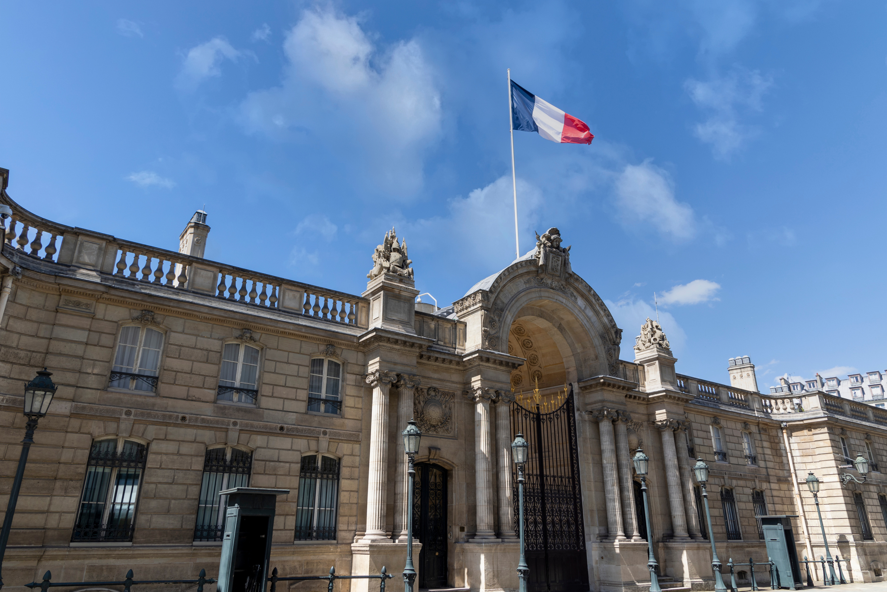 Paris : deux hommes interpellés après un tir de mortiers à proximité de l’Élysée