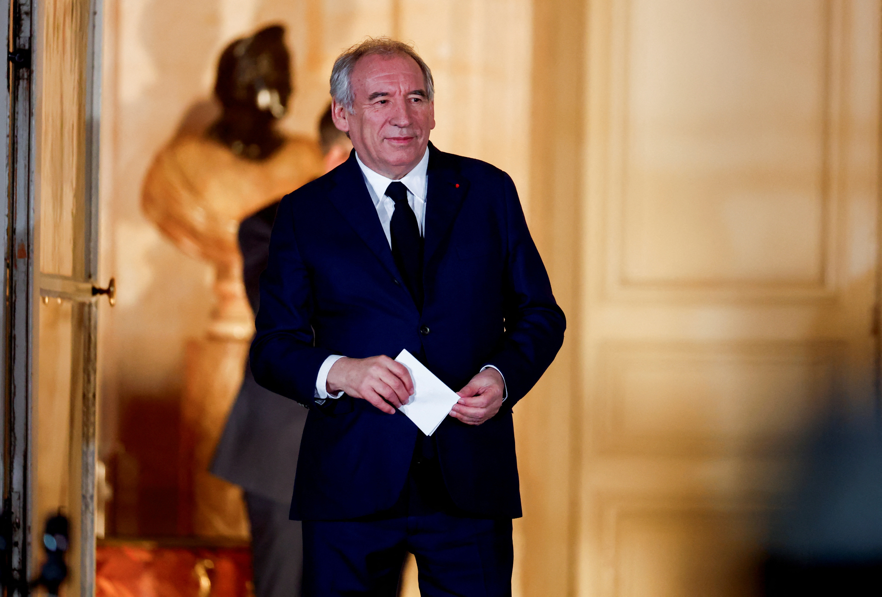 Moscovici, Braun-Pivet, Larcher... François Bayrou entame ses consultations à Matignon