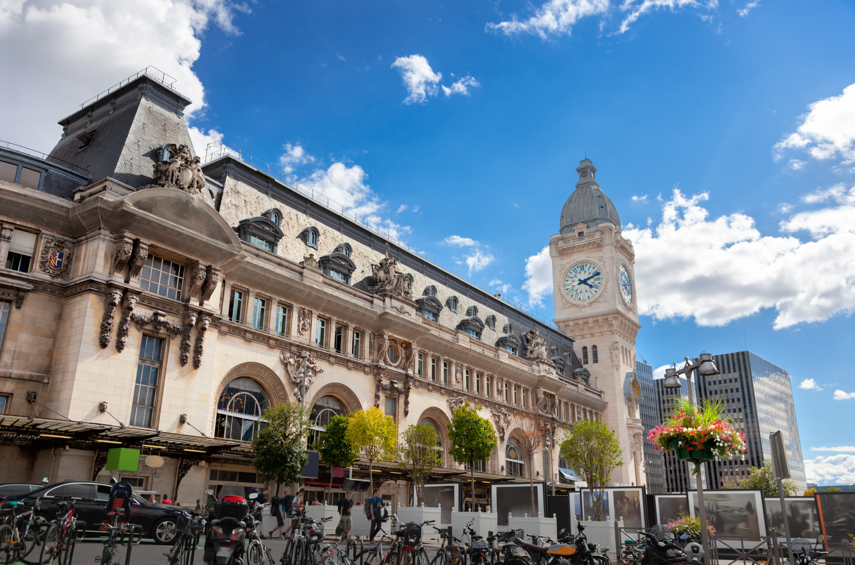 Paris : une conductrice de la SNCF frappée à coups de poing à la gare de Lyon