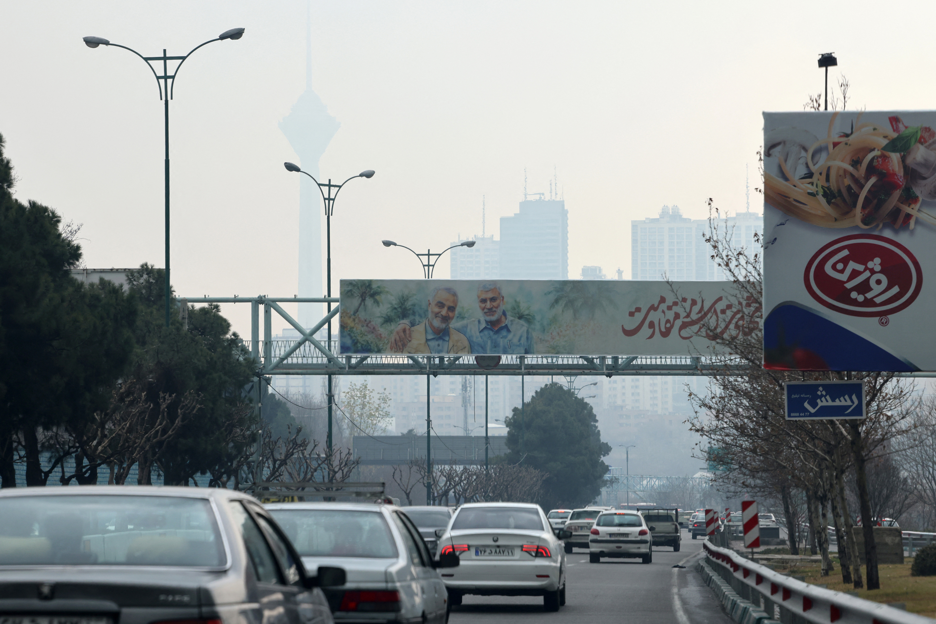 Iran : deux juges de la Cour suprême assassinés dans leur bureau à Téhéran