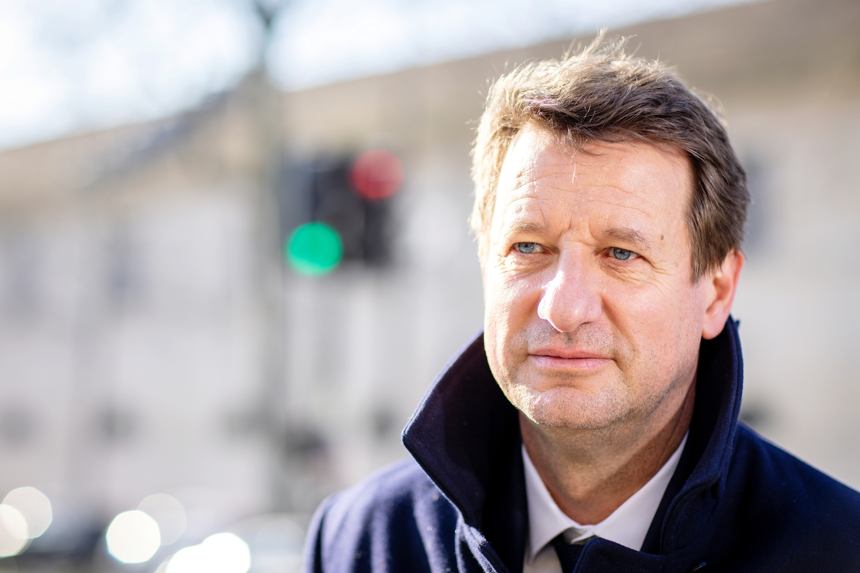 Municipales 2026 : Yannick Jadot annonce sa candidature à Paris