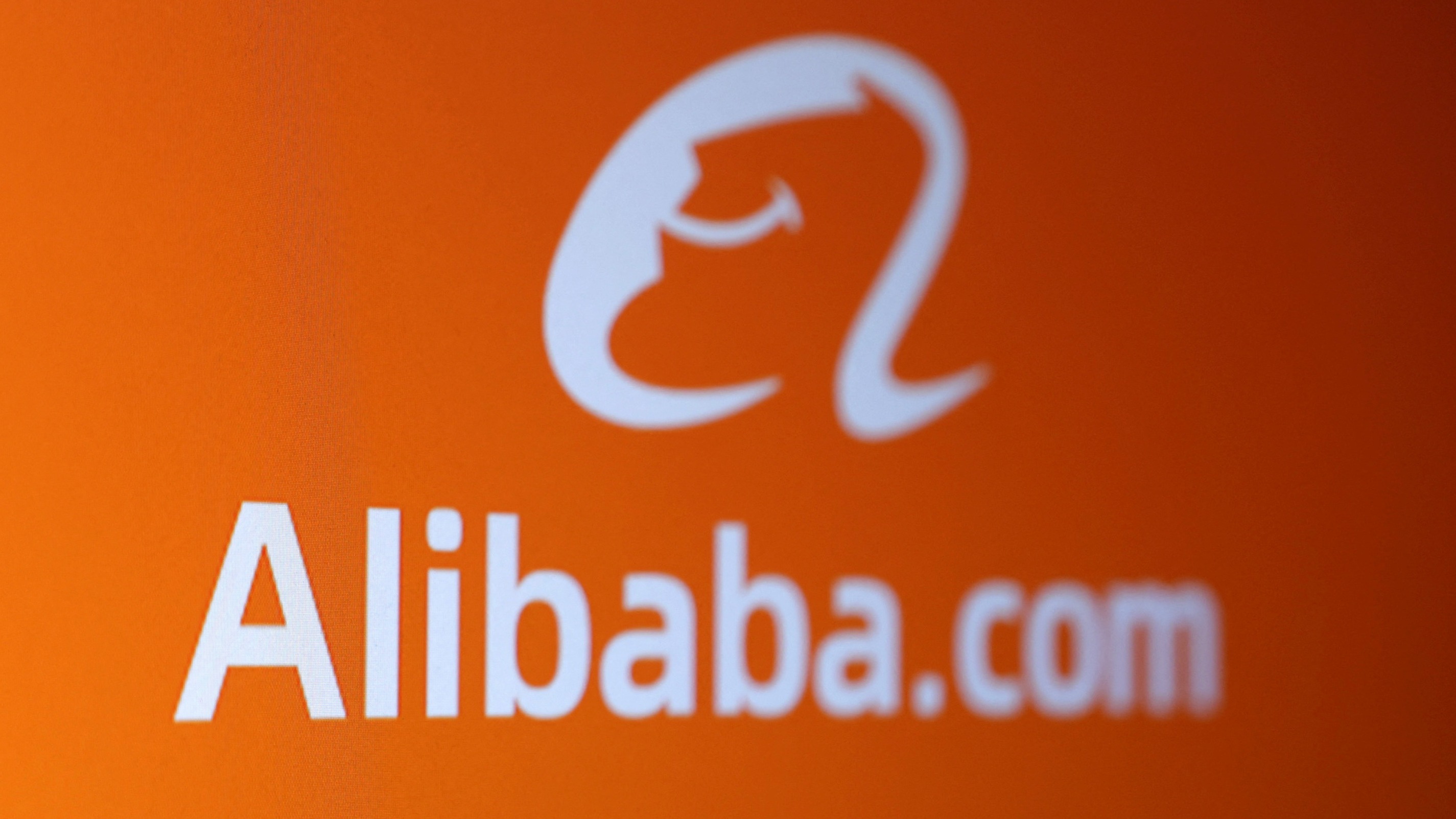 IA : le géant chinois Alibaba lance à son tour un concurrent de ChatGPT