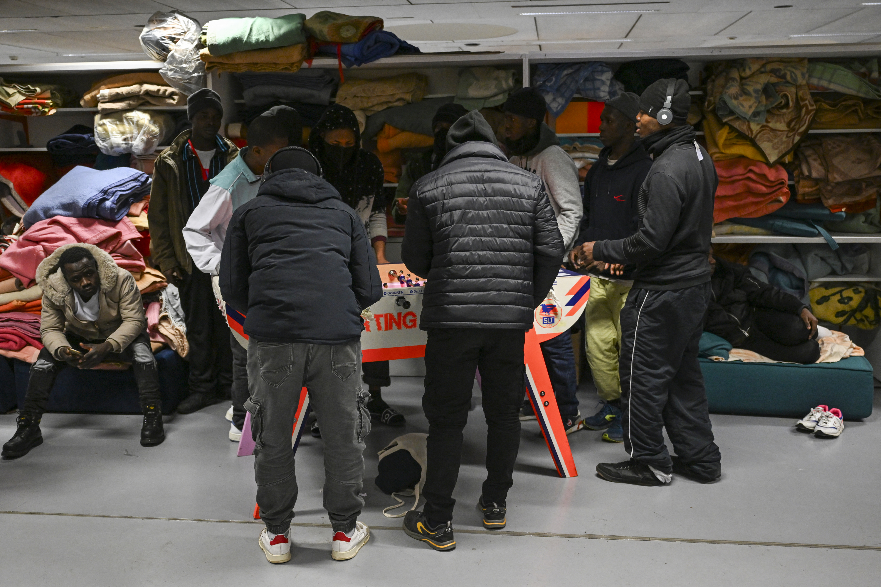 400 migrants occupent toujours la Gaîté Lyrique, « une catastrophe sanitaire »