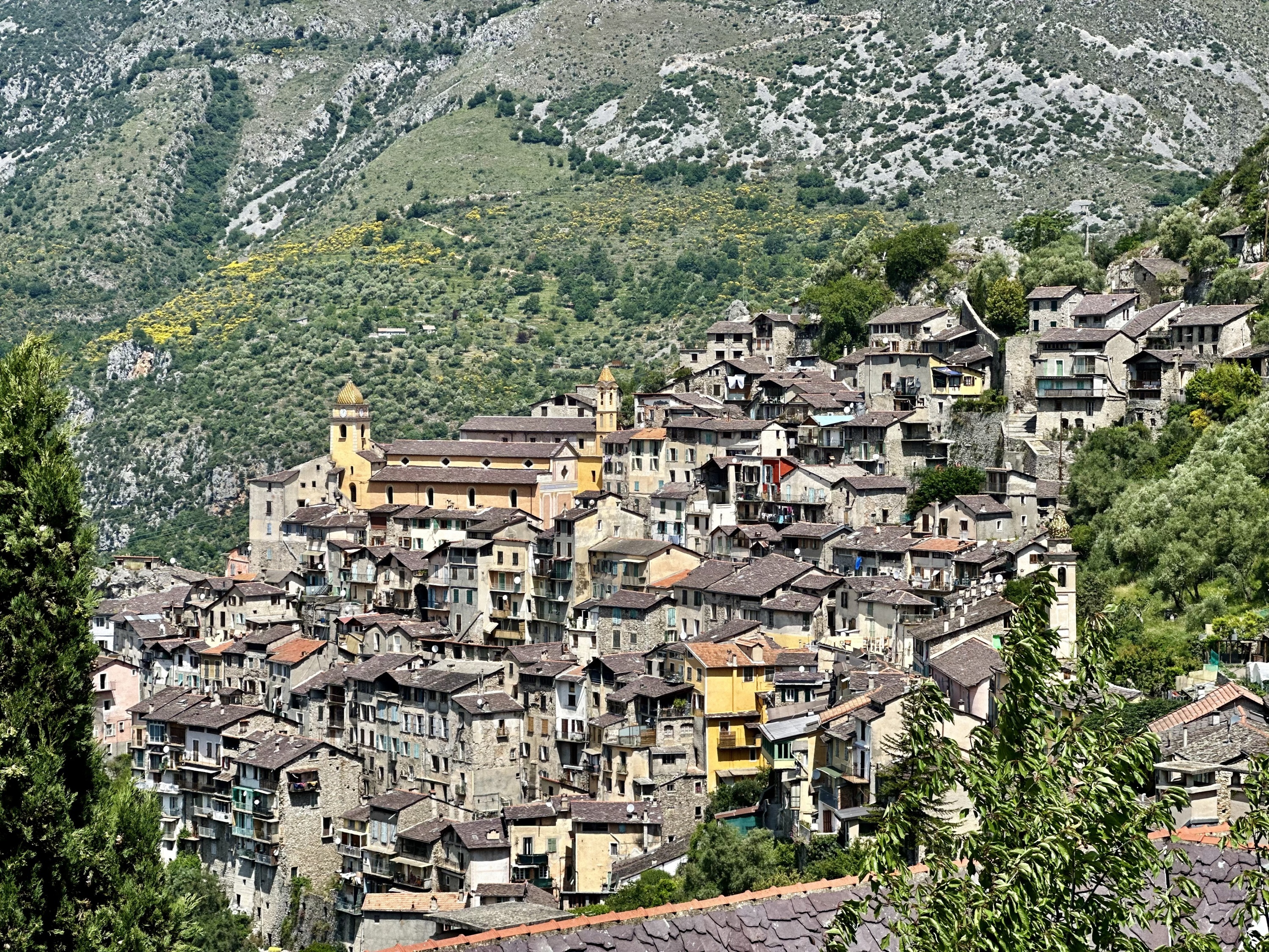 Dernier bastion de l’ultragauche dans les Alpes-Maritimes, Saorge bientôt sacré village préféré des Français ?