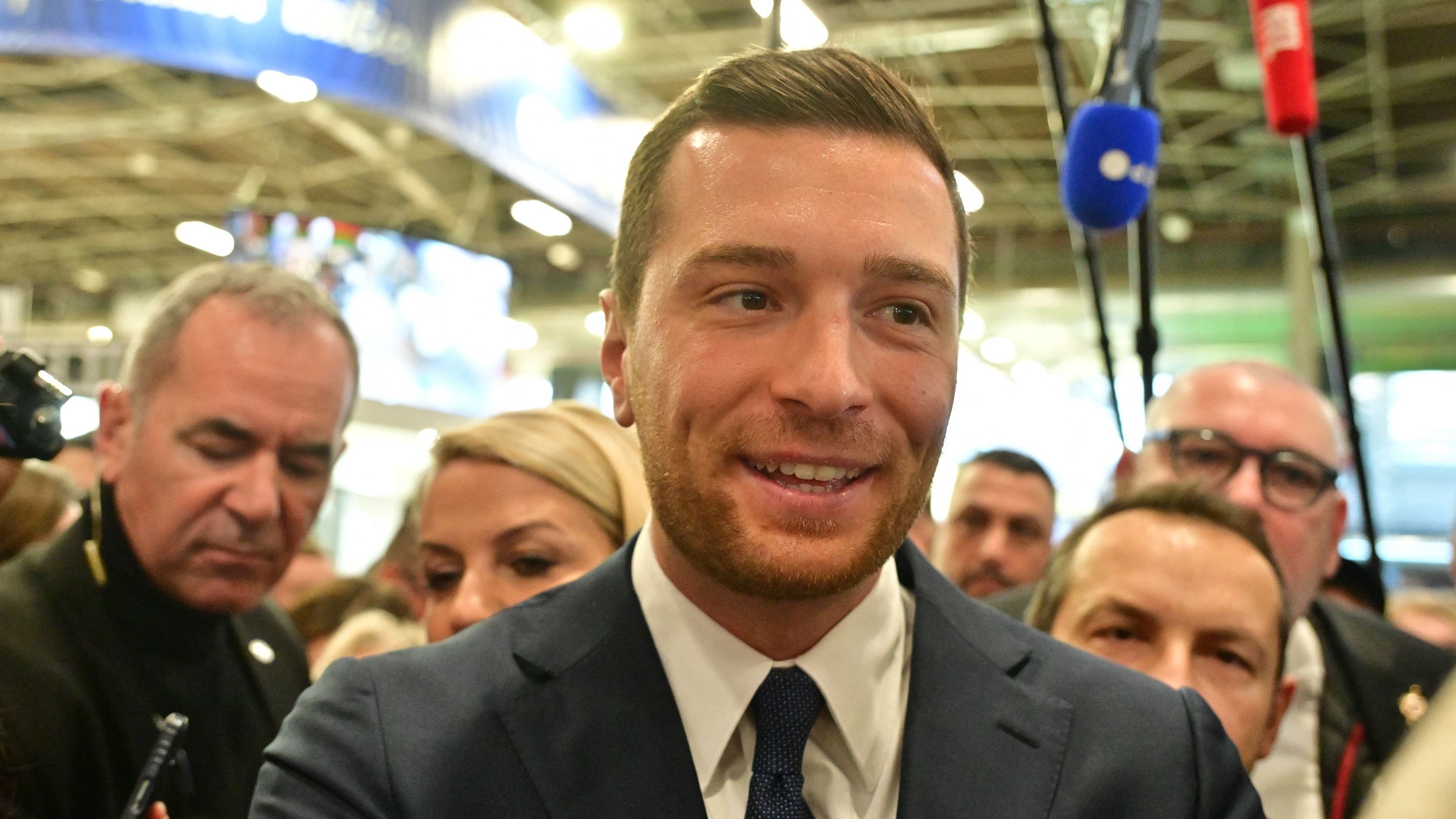 “Il a une bonne descente !” : Jordan Bardella se fait remarquer au Salon de l’agriculture