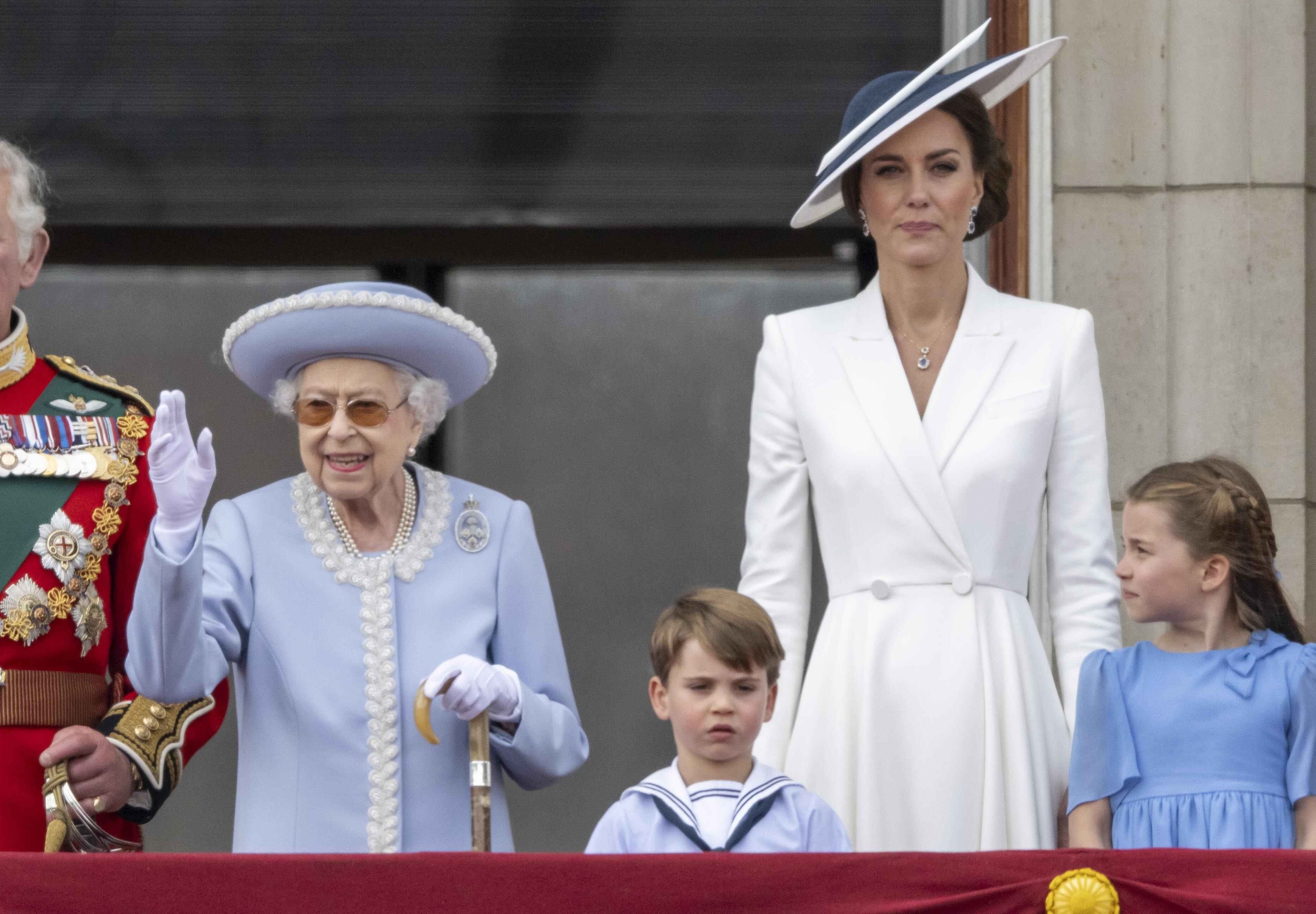 Elizabeth II mourante : l’absence de Kate Middleton aurait servi d’alibi pour exclure Meghan Markle…