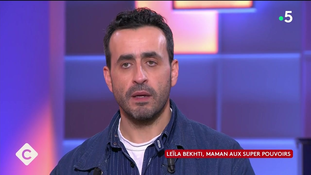 Jonathan Cohen fait de rares confidences sur sa fille : “Elle commence à comprendre que je suis dans la télé”