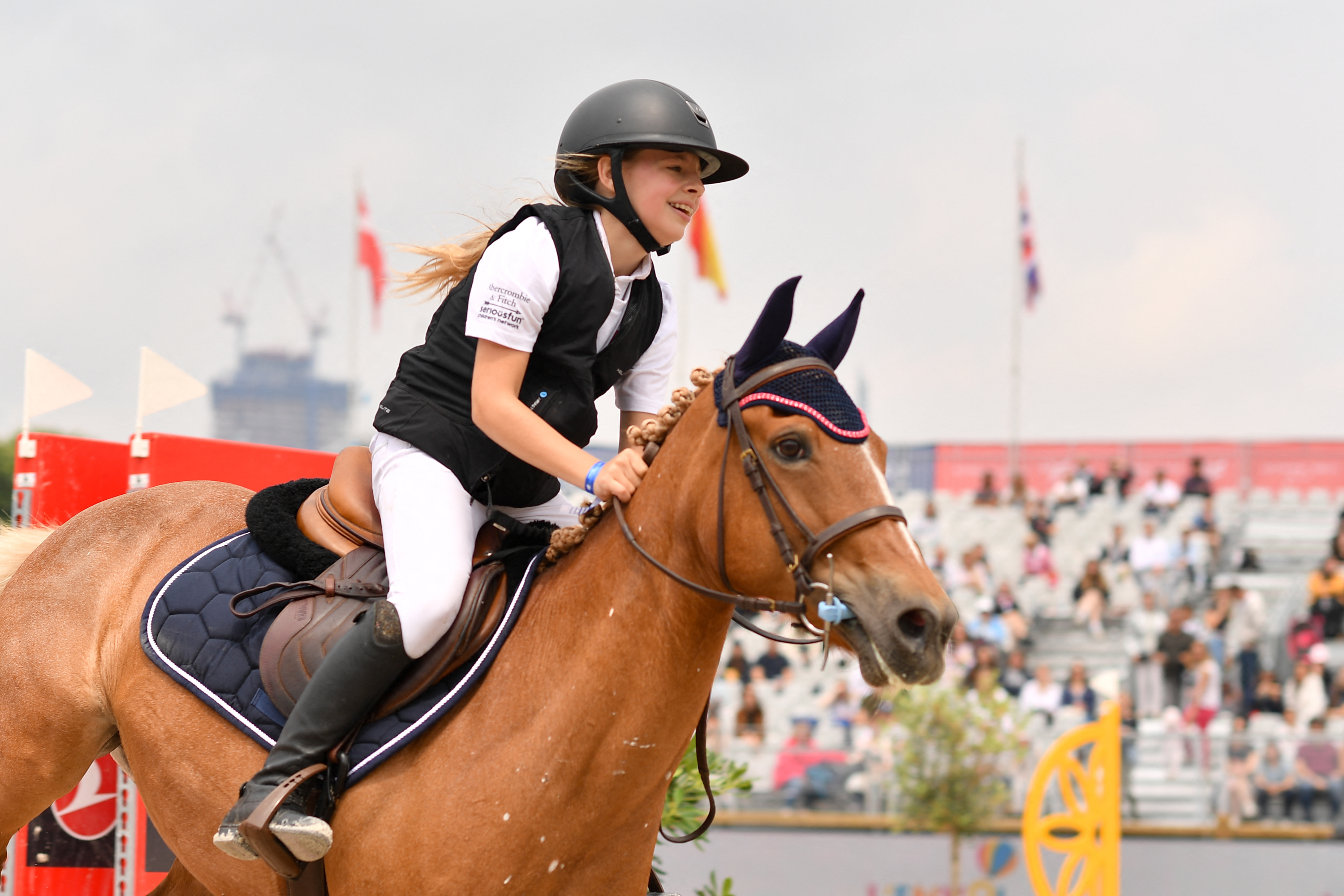 Giulia Sarkozy et ses longs cheveux blonds : la fille de Carla Bruni a beaucoup grandi !