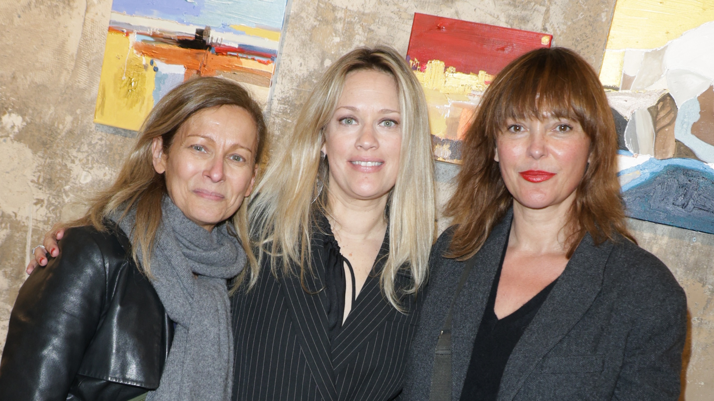 Sandrine Quétier complice avec Anne Gravoin : duo inattendu pour une soirée placée sous le signe de l’art
