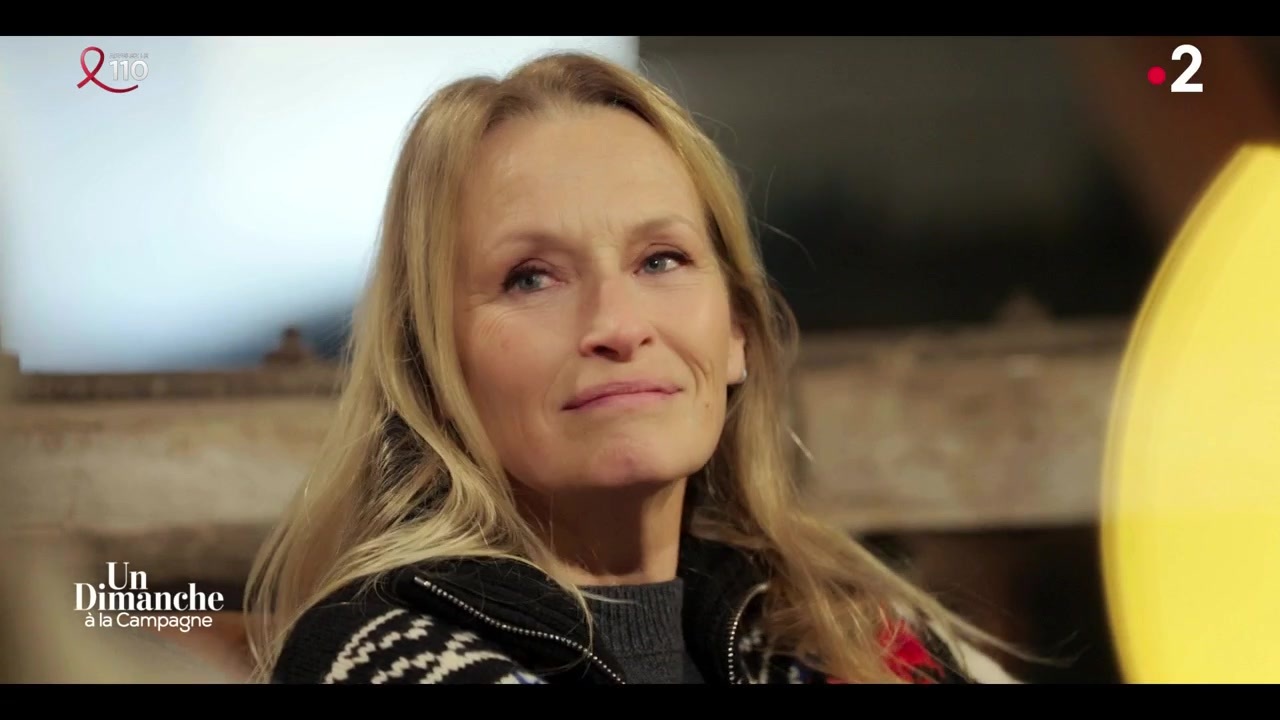 Estelle Lefébure a rencontré ses demi-sœurs à la mort de son père : ses touchantes confidences