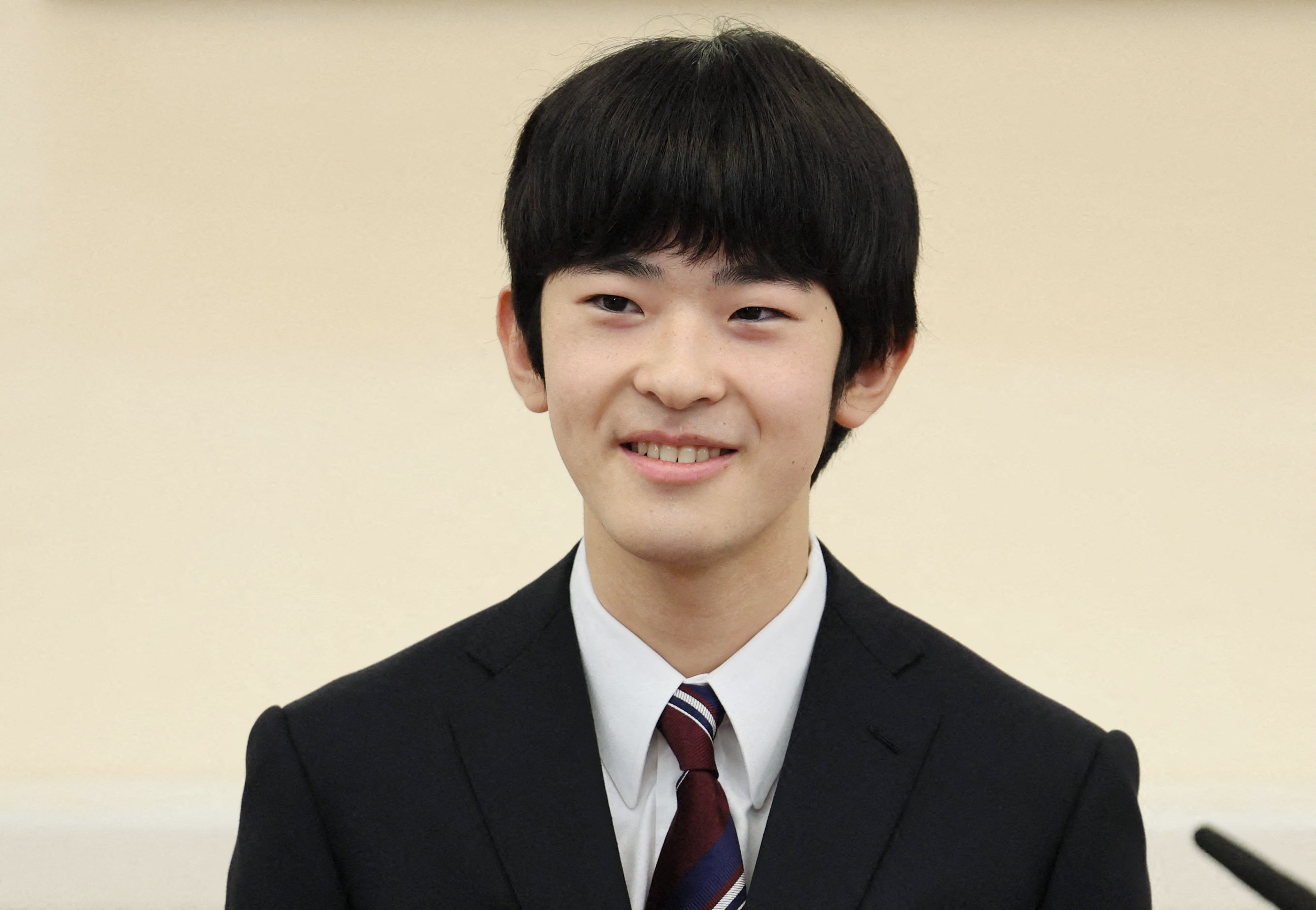 Hisahito du Japon sous pression : l’héritier du trône doit trouver une femme… pour sauver la couronne !