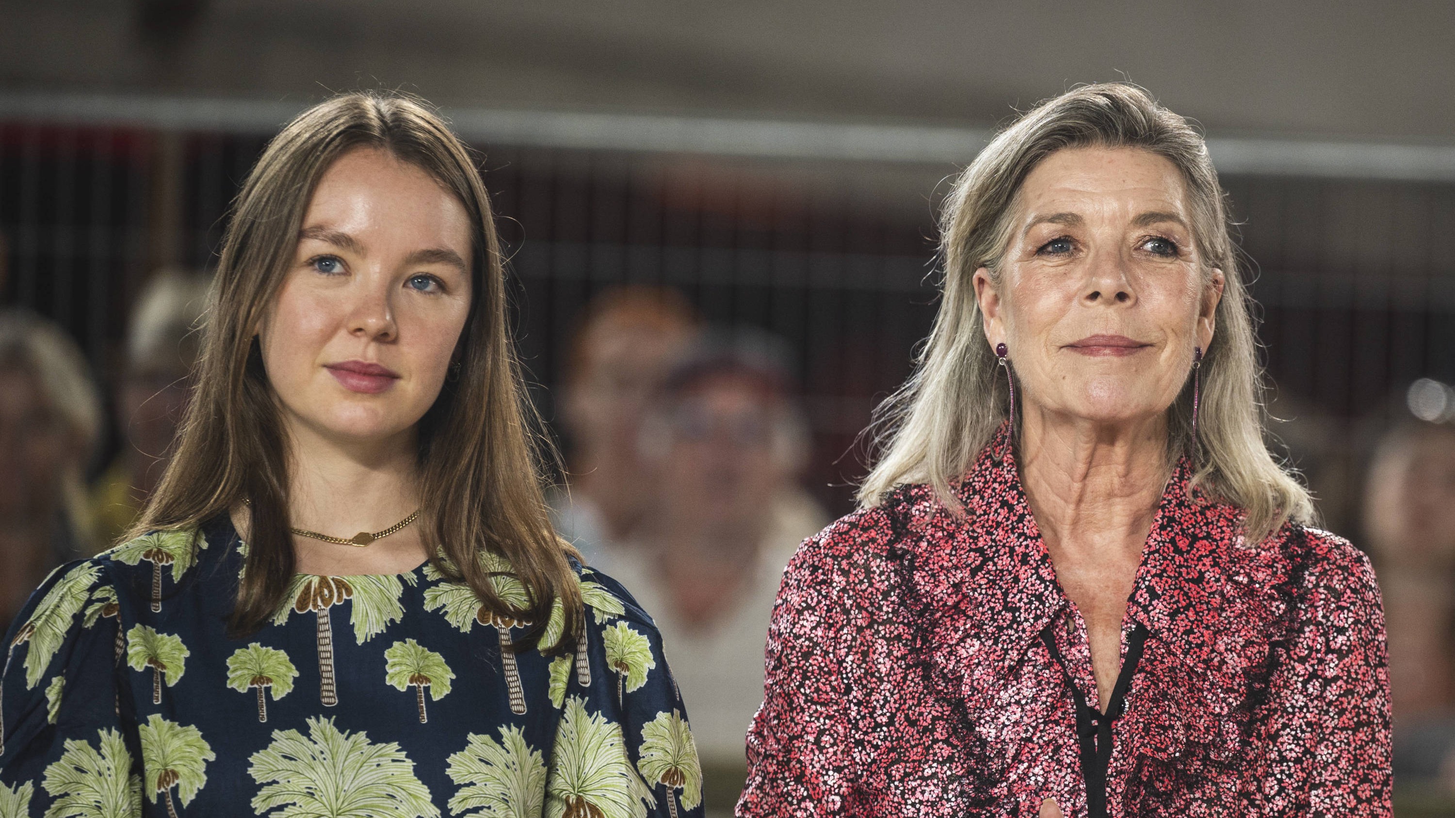 COULISSES - Caroline de Monaco : son bonheur en famille