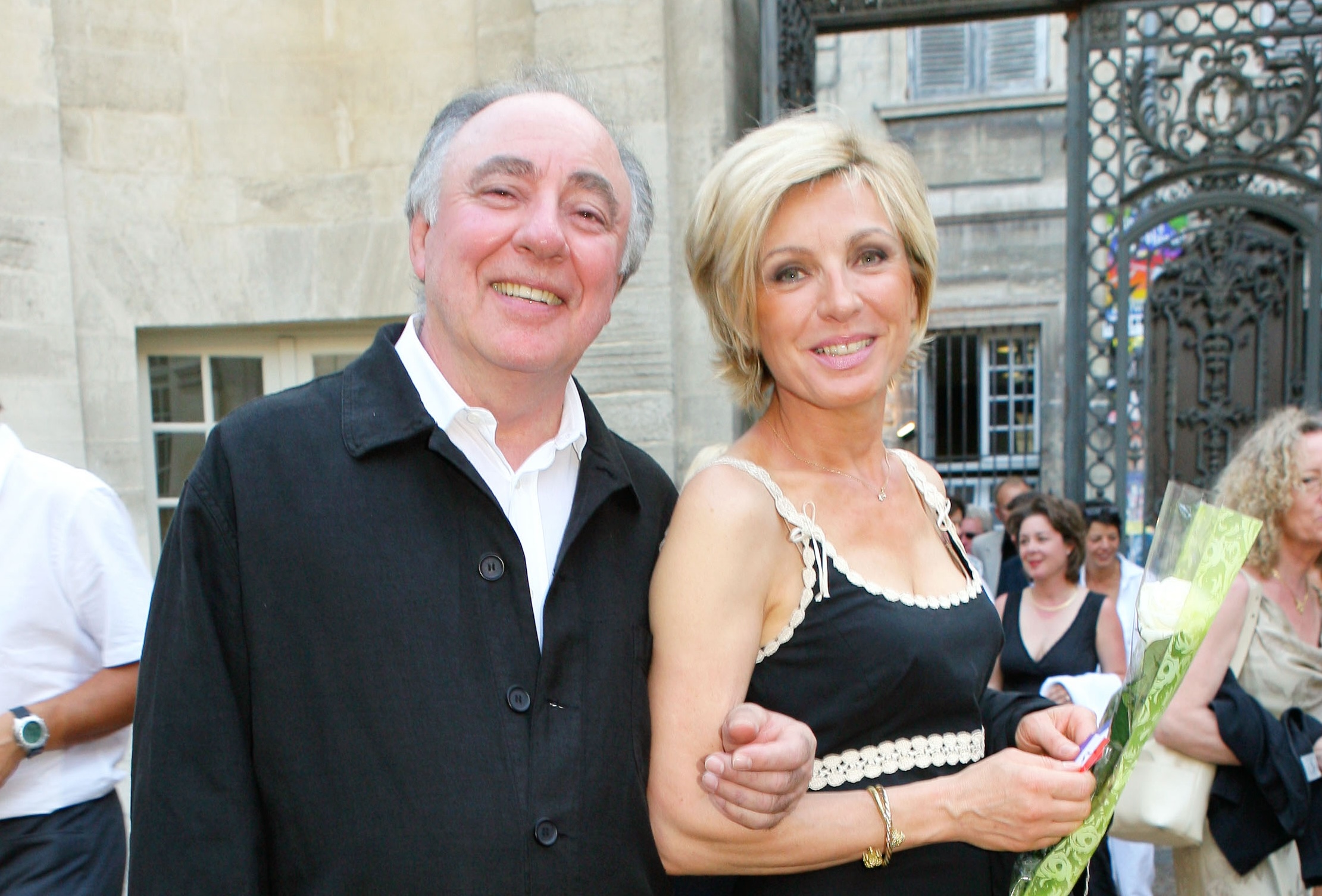 Evelyne Dhéliat, la vie d’après : comment elle a “avancé” après la mort de  son mari
