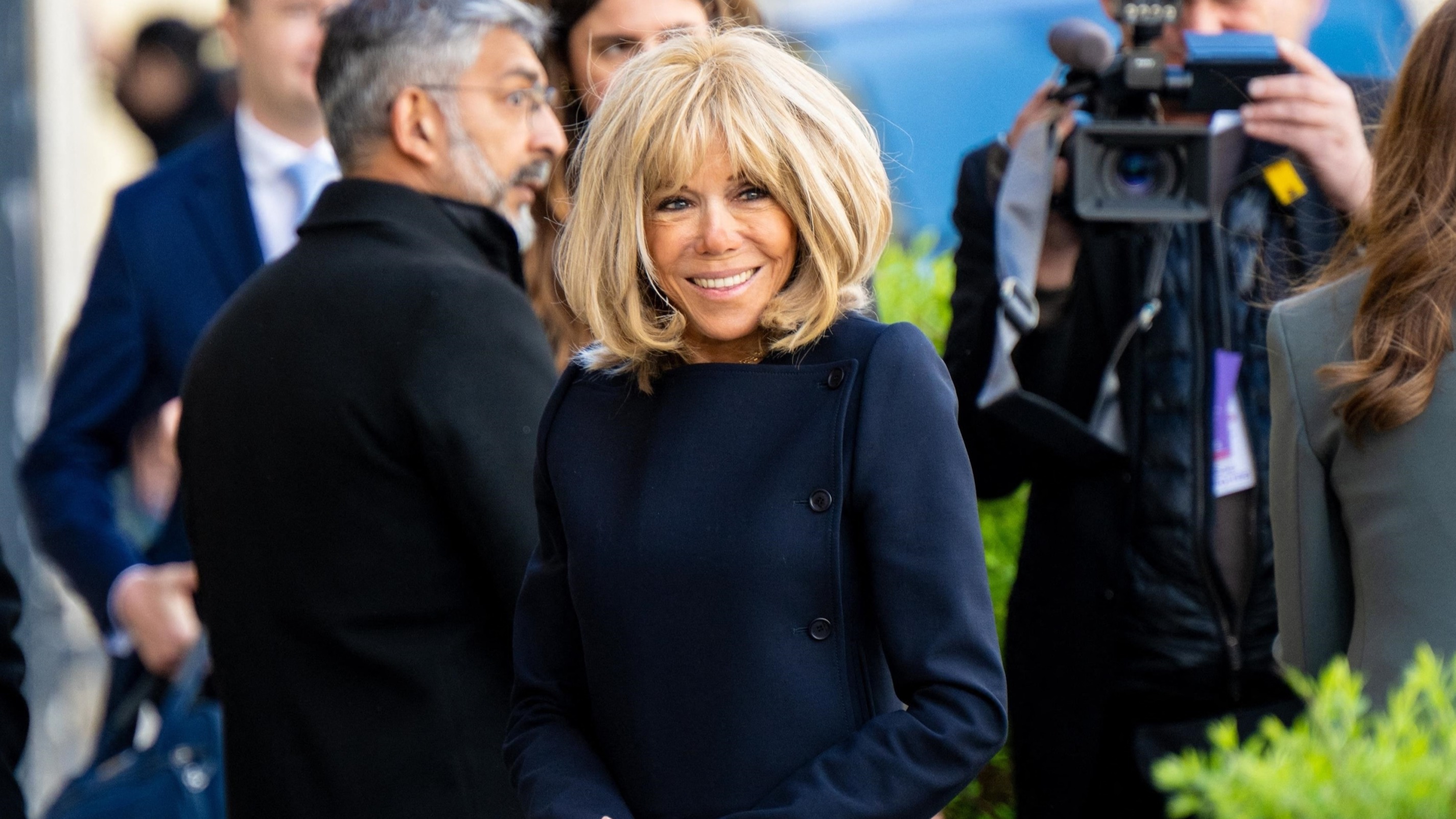 EXCLU – “On nous demande souvent le sac ‘Brigitte’” : la marque de sacs préférée de Brigitte Macron livre ses secrets