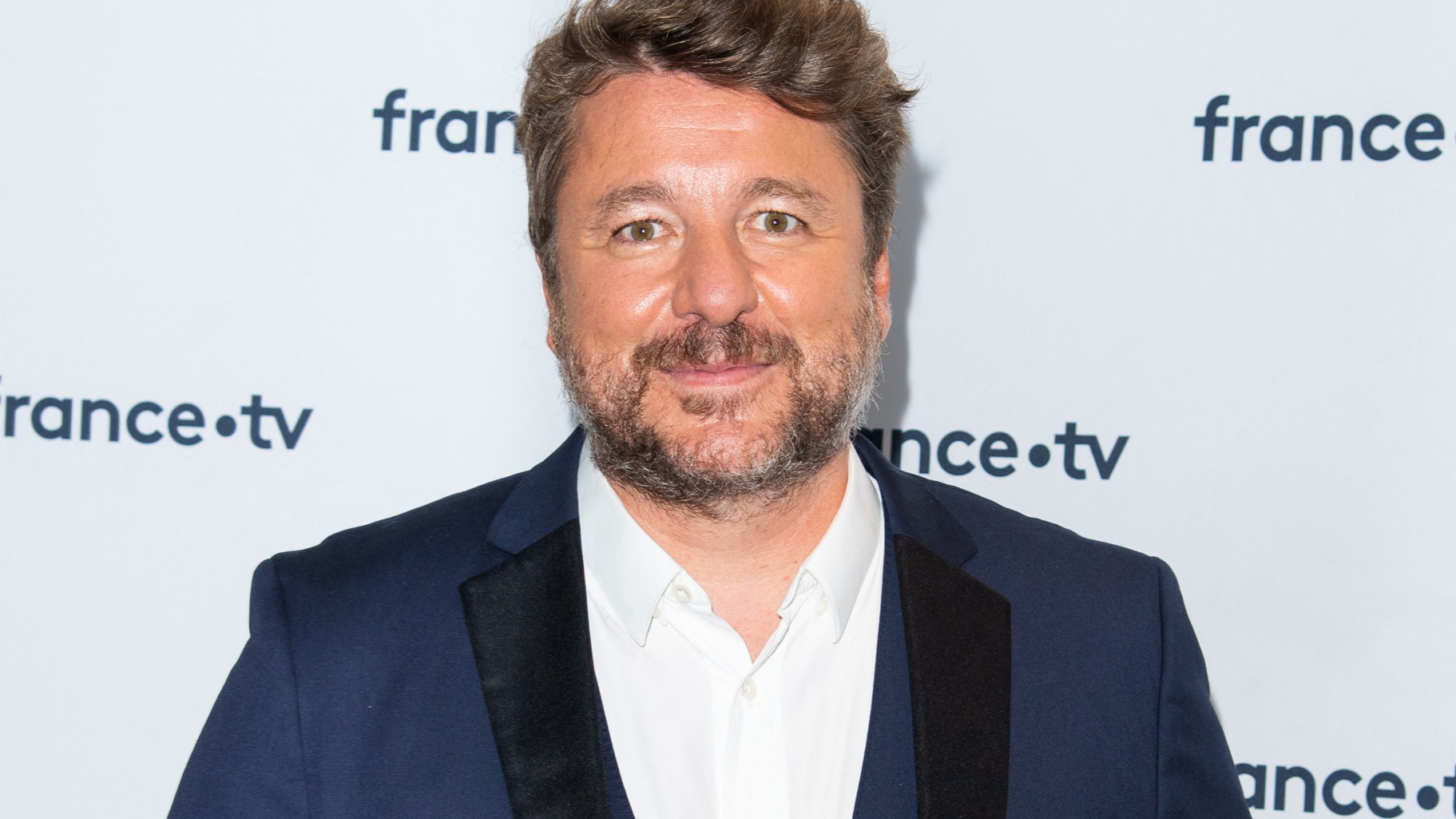 Bruno Guillon : couple, enfant, famille… Que sait-on de sa vie privée ?
