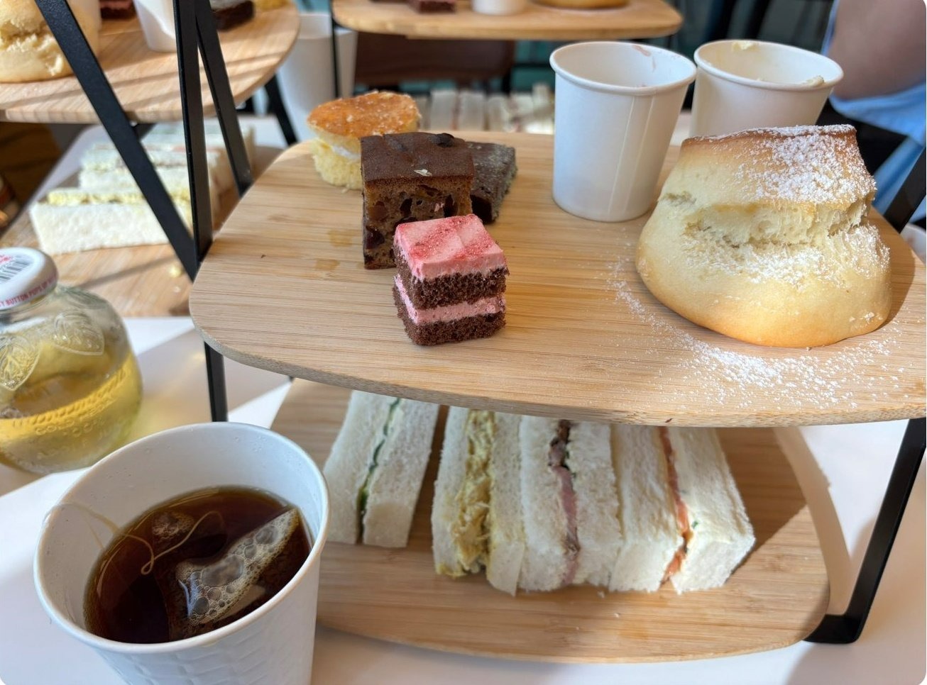 31 € le «tea time» avec gobelet en carton : fiasco à l’exposition universelle d’Osaka