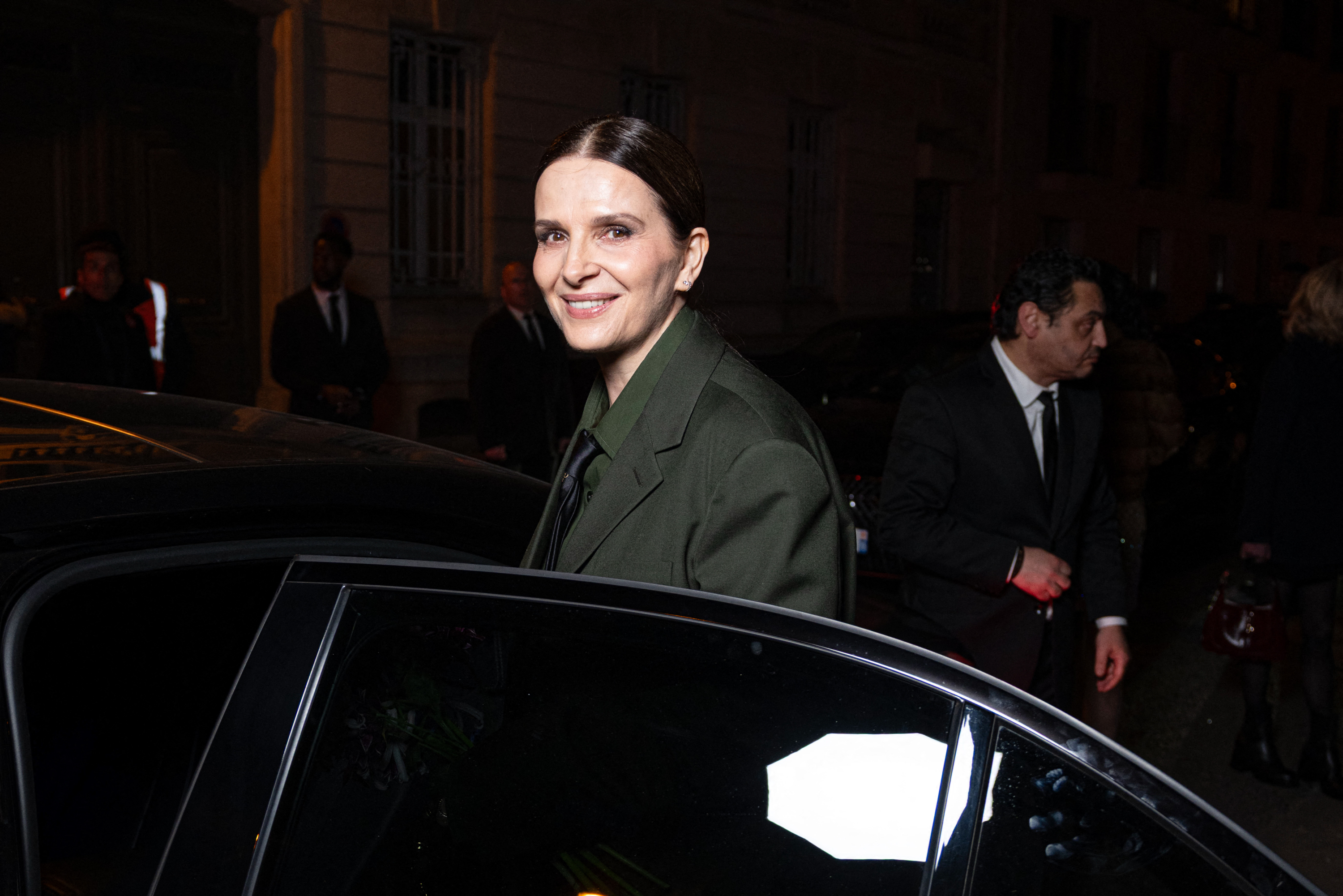 Juliette Binoche dévoile le nom de son restaurant parisien préféré : “c’est Catherine Deneuve qui me l’a fait découvrir”