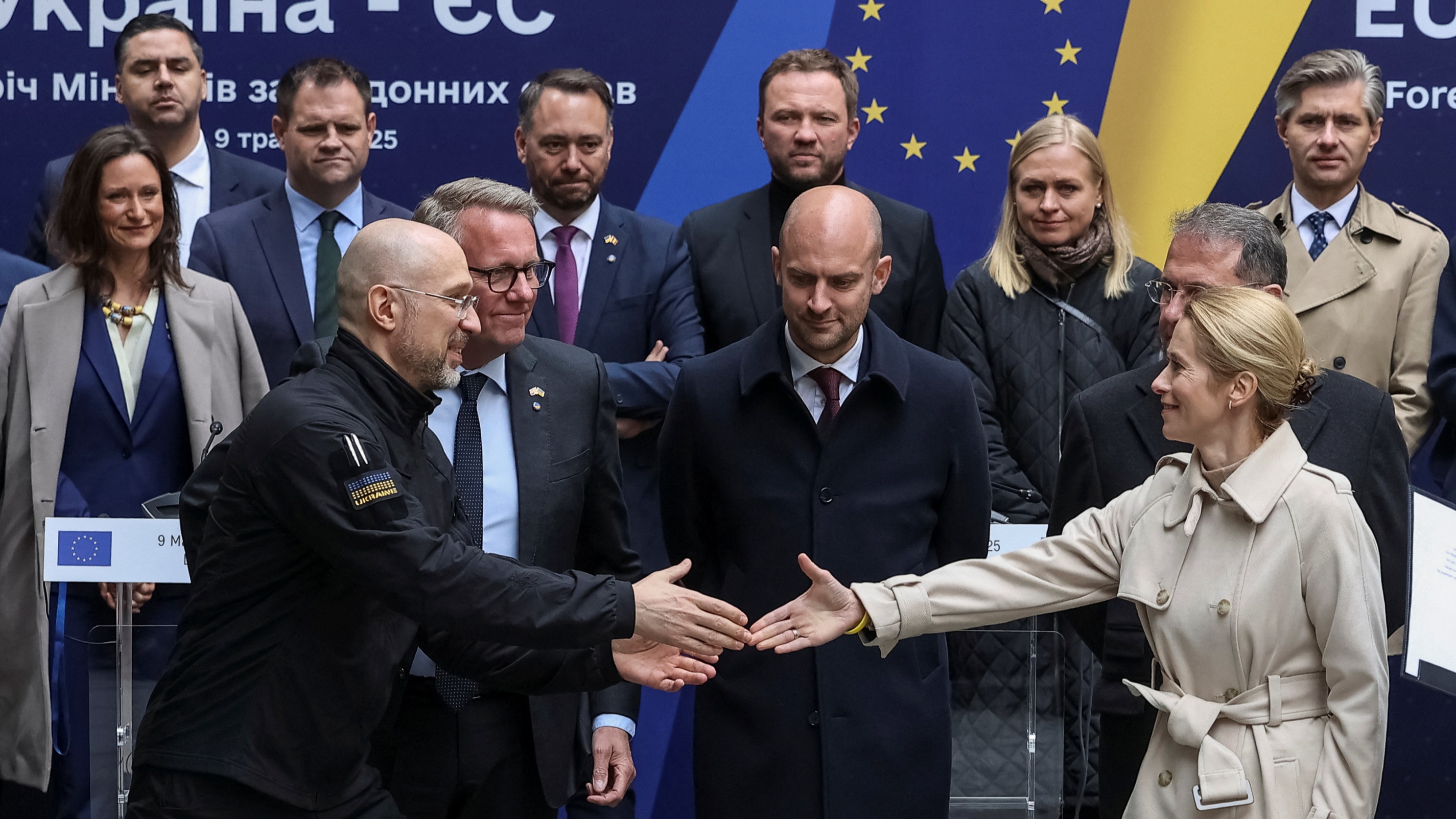 Guerre en Ukraine : l'UE va débloquer un milliard d'euros à partir d’avoirs russes gelés