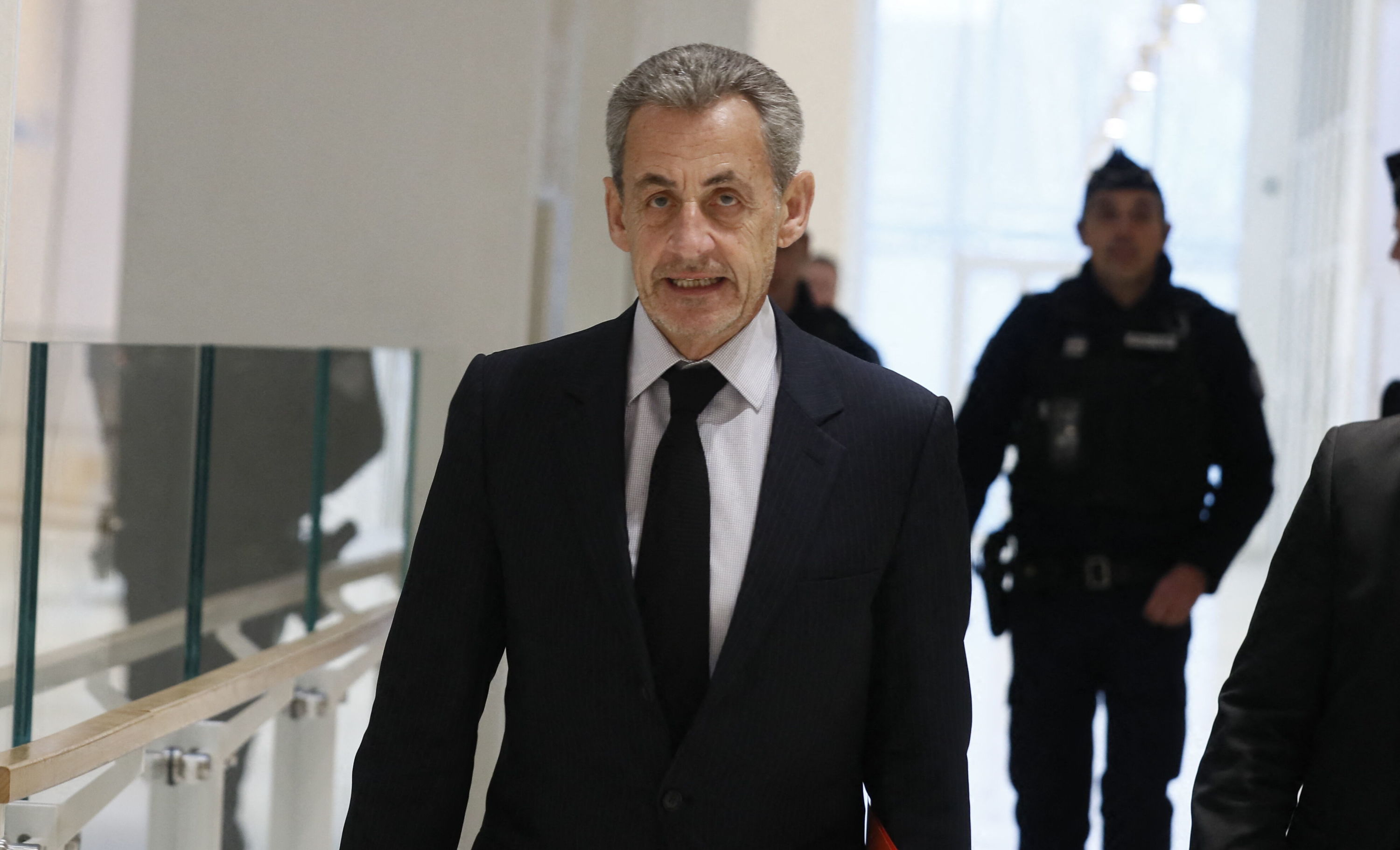 Fini le bracelet électronique ! Nicolas Sarkozy part au Cap Nègre avec Carla Bruni