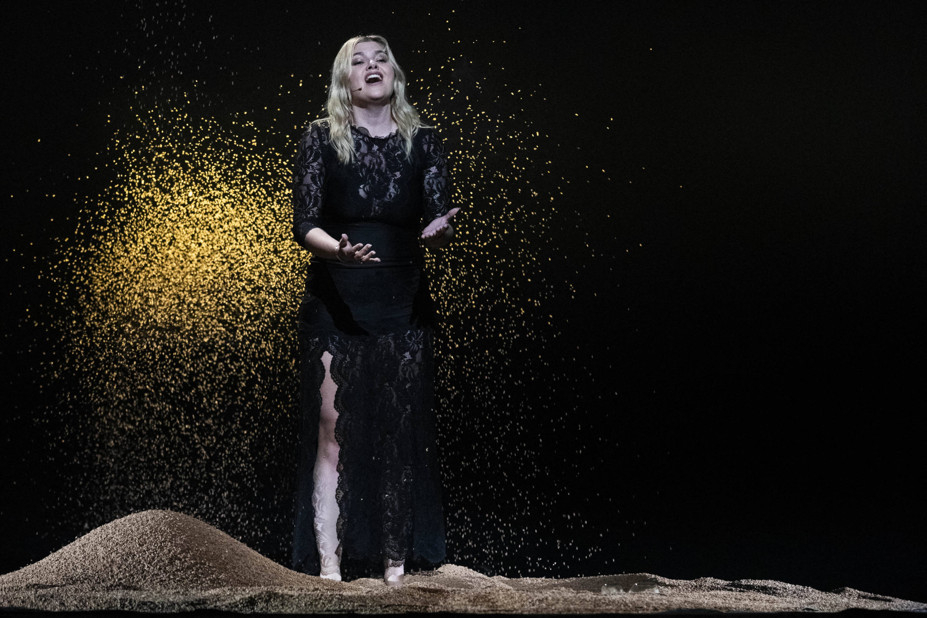 Louane à l’Eurovision : au fait, avant la finale, combien se classe-t-elle chez les bookmakers ?
