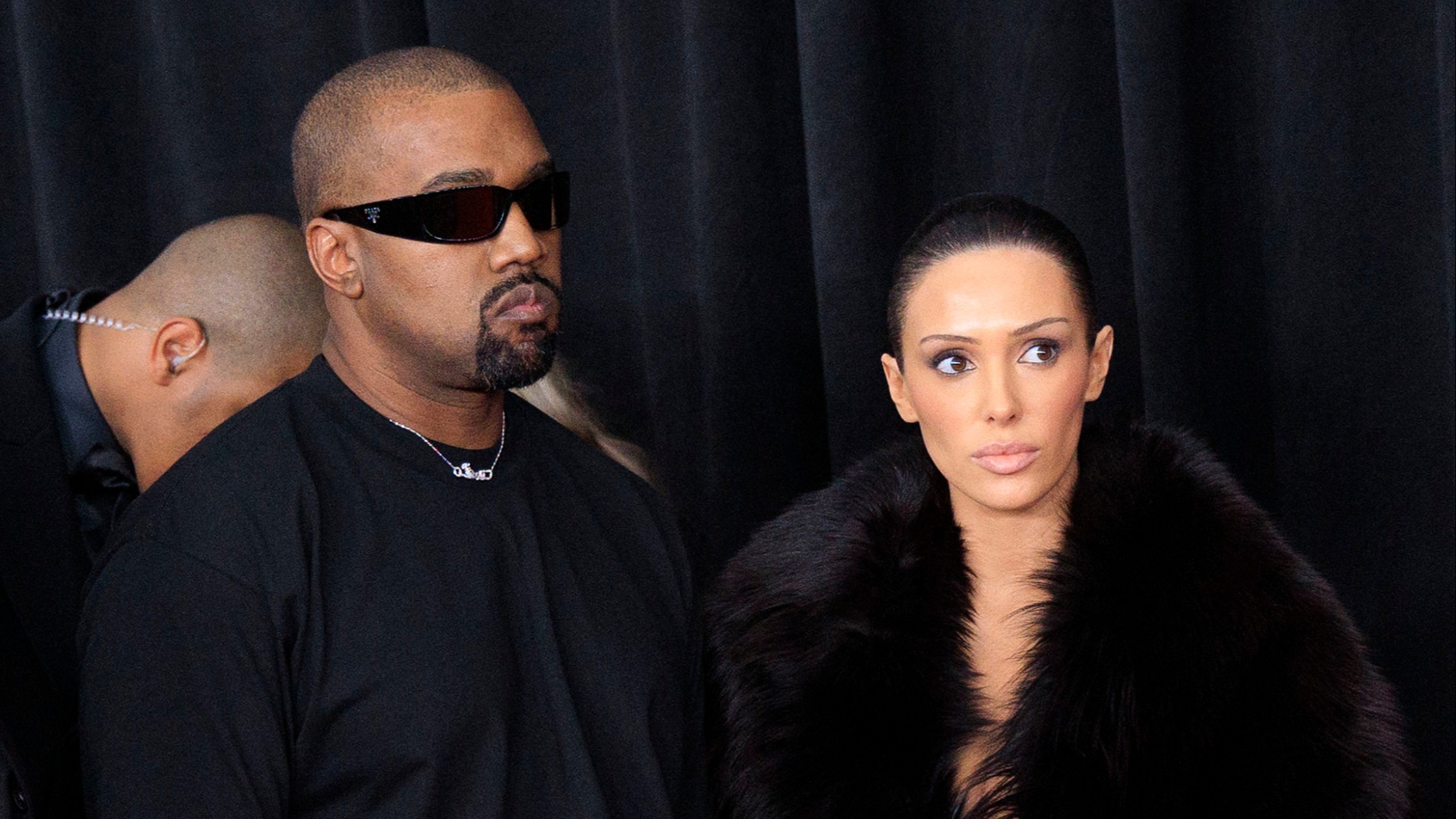 Nouveau scandale pour Bianca Censori : la femme de Kanye West dénudée en pleine rue à Majorque, “les gens étaient horrifiés”