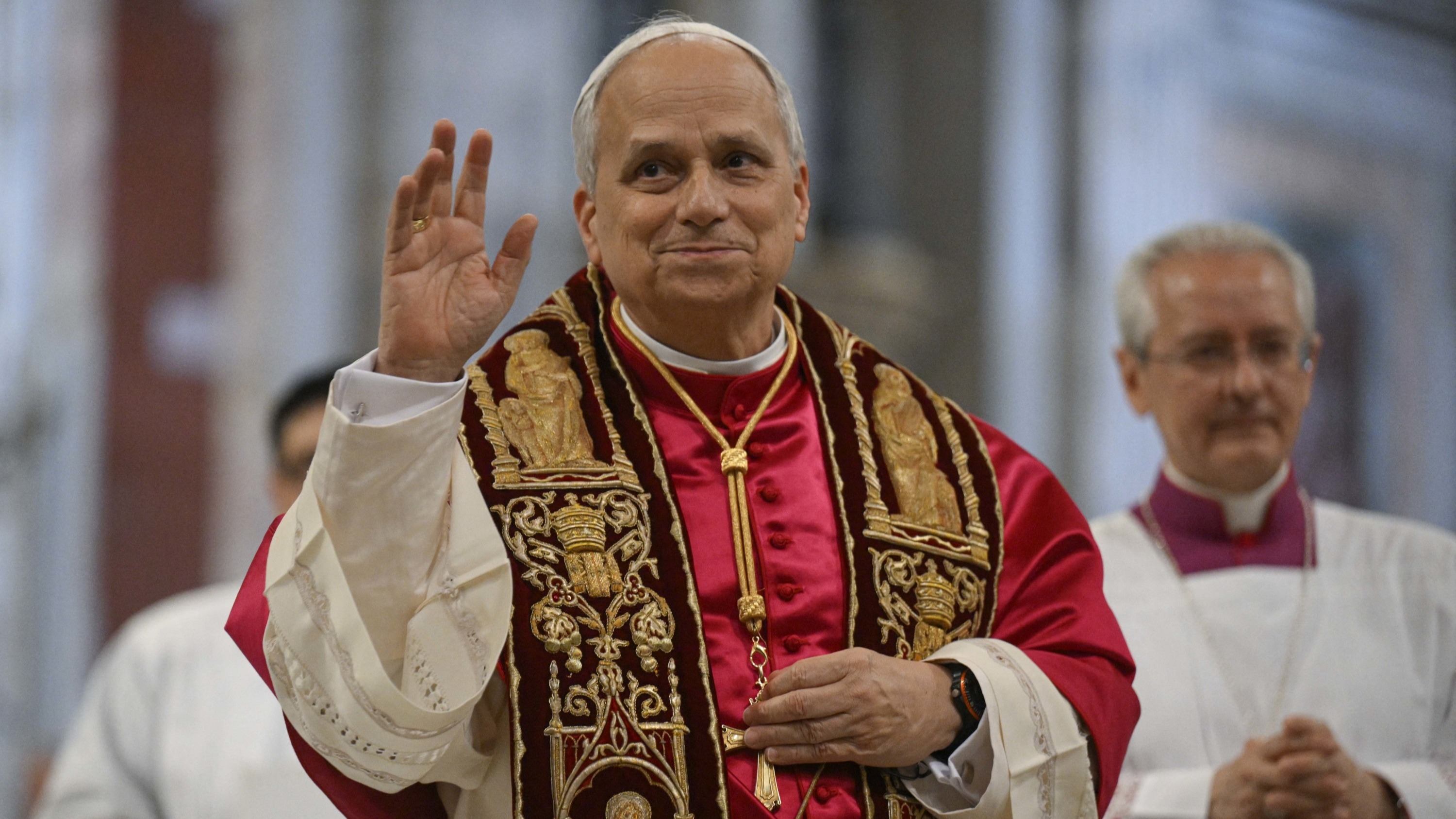 Le pape Léon XIV en opposition avec son prédécesseur : il fait une étonnante proposition à Donald Trump