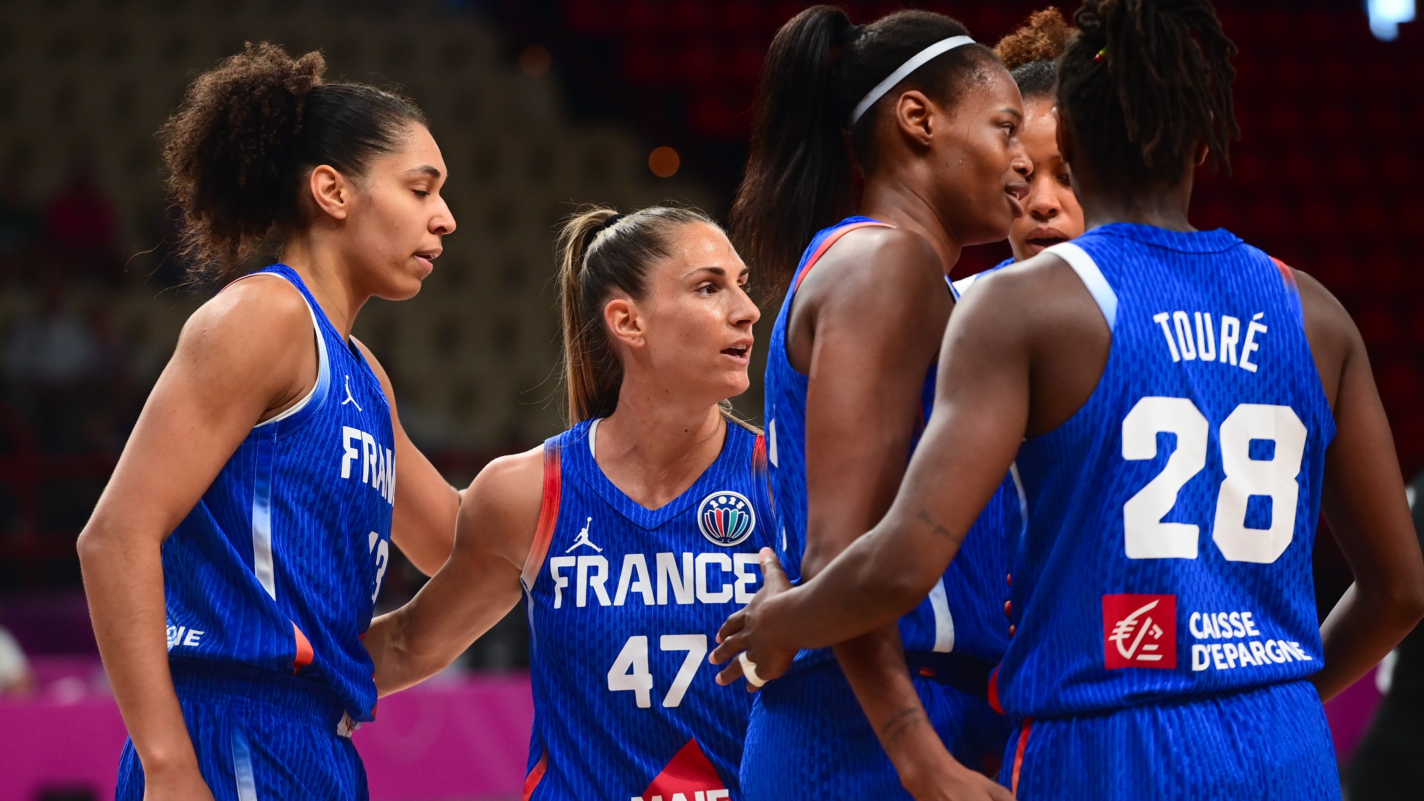 Basket (F) : les Bleues écrasent la Lituanie et se hissent en demi-finale  de l'Euro