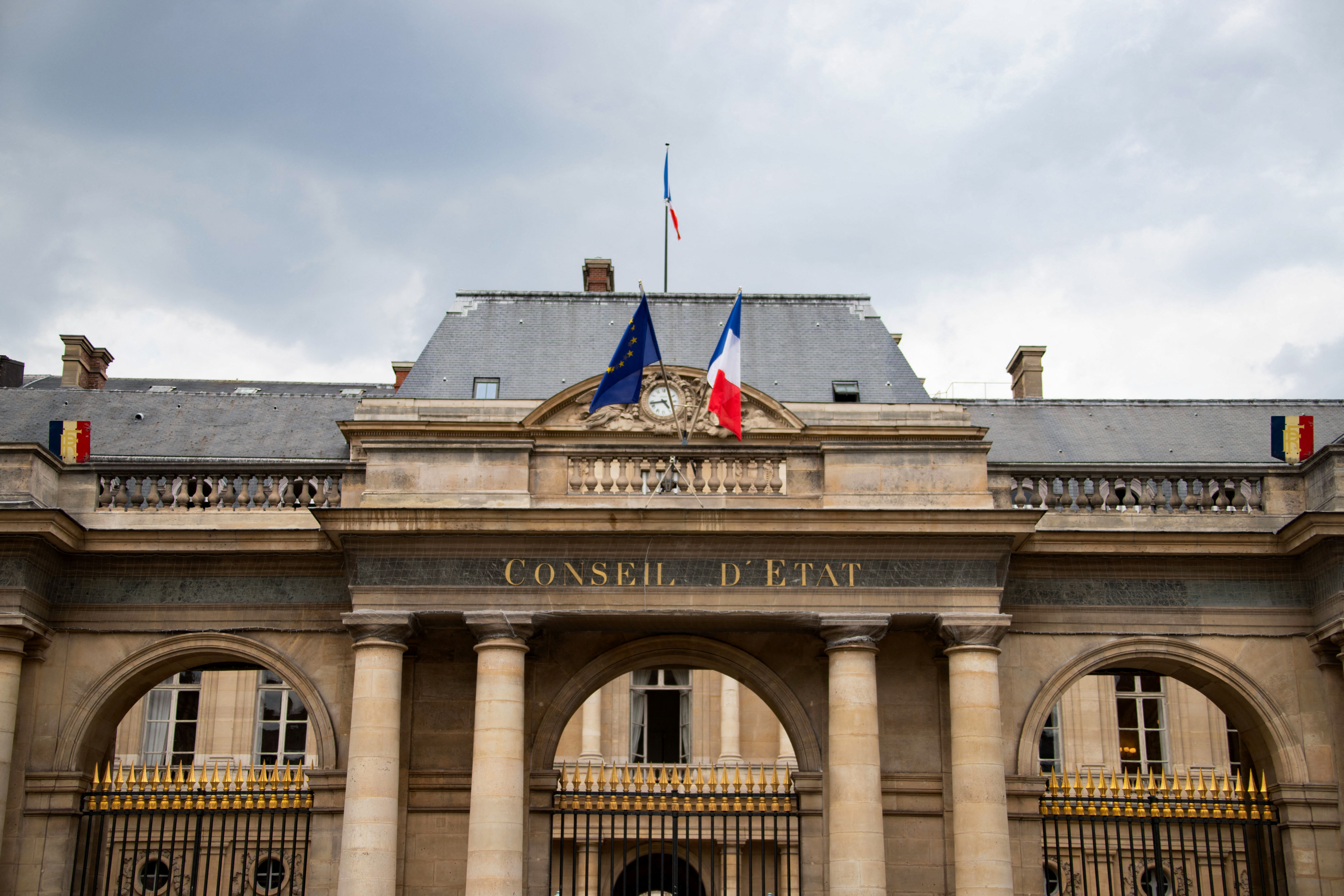 Le Conseil d'État rejette un recours du ministère de l'Intérieur portant sur la récolte d’informations sur des étrangers