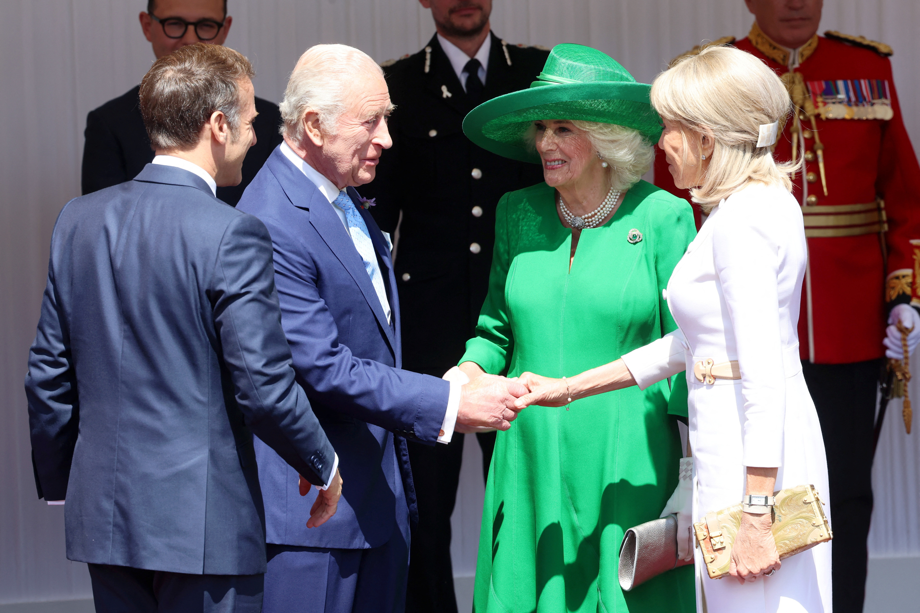 Visite d’État au Royaume-Uni : Emmanuel Macron accueilli en grande pompe par la famille royale