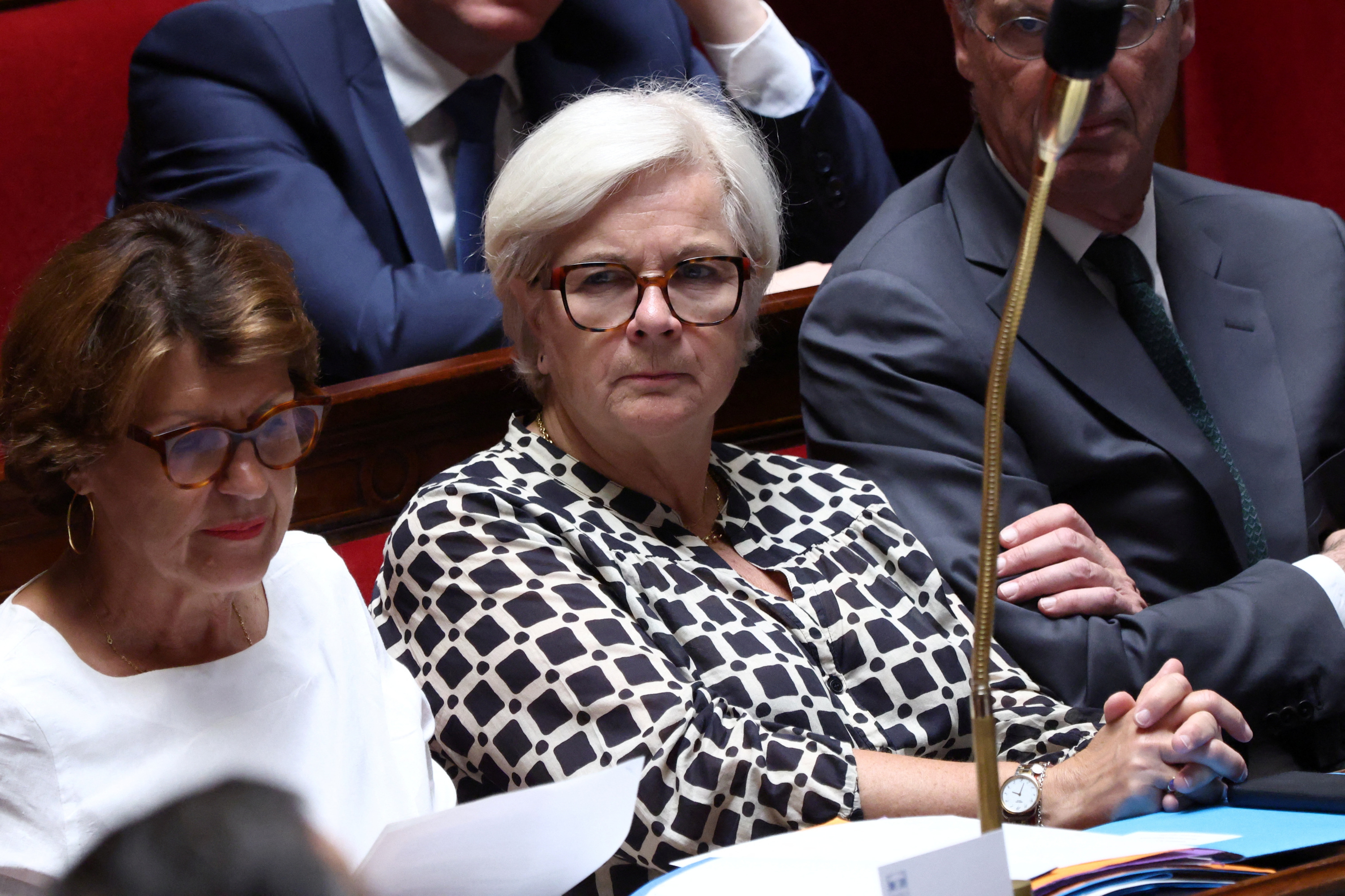 Affections de longue durée, arrêts maladie abusifs... La ministre de la santé détaille ses pistes d’économies