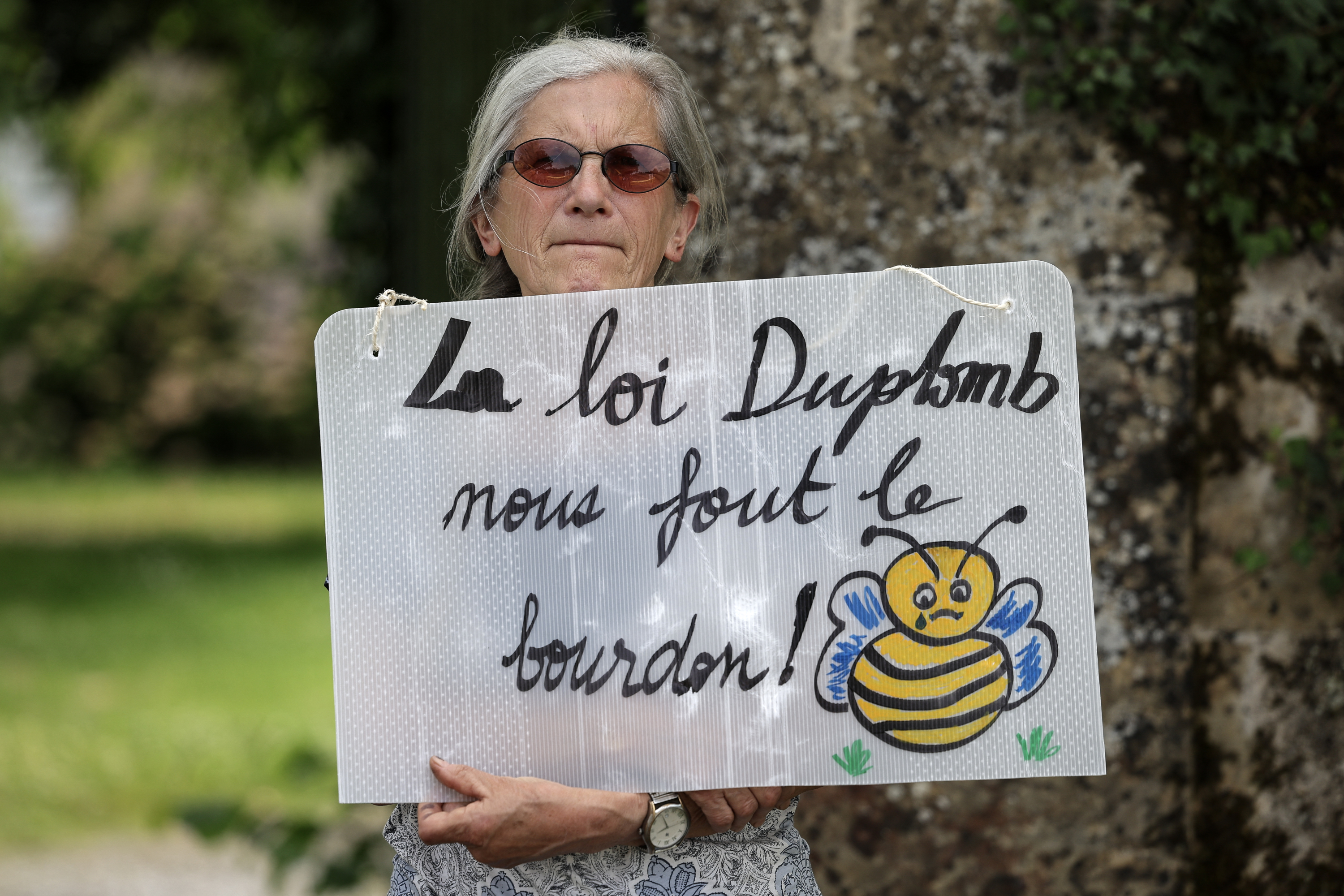 «La loi Duplomb ne passe pas»: scientifiques et associations de patients interpellent le Conseil constitutionnel