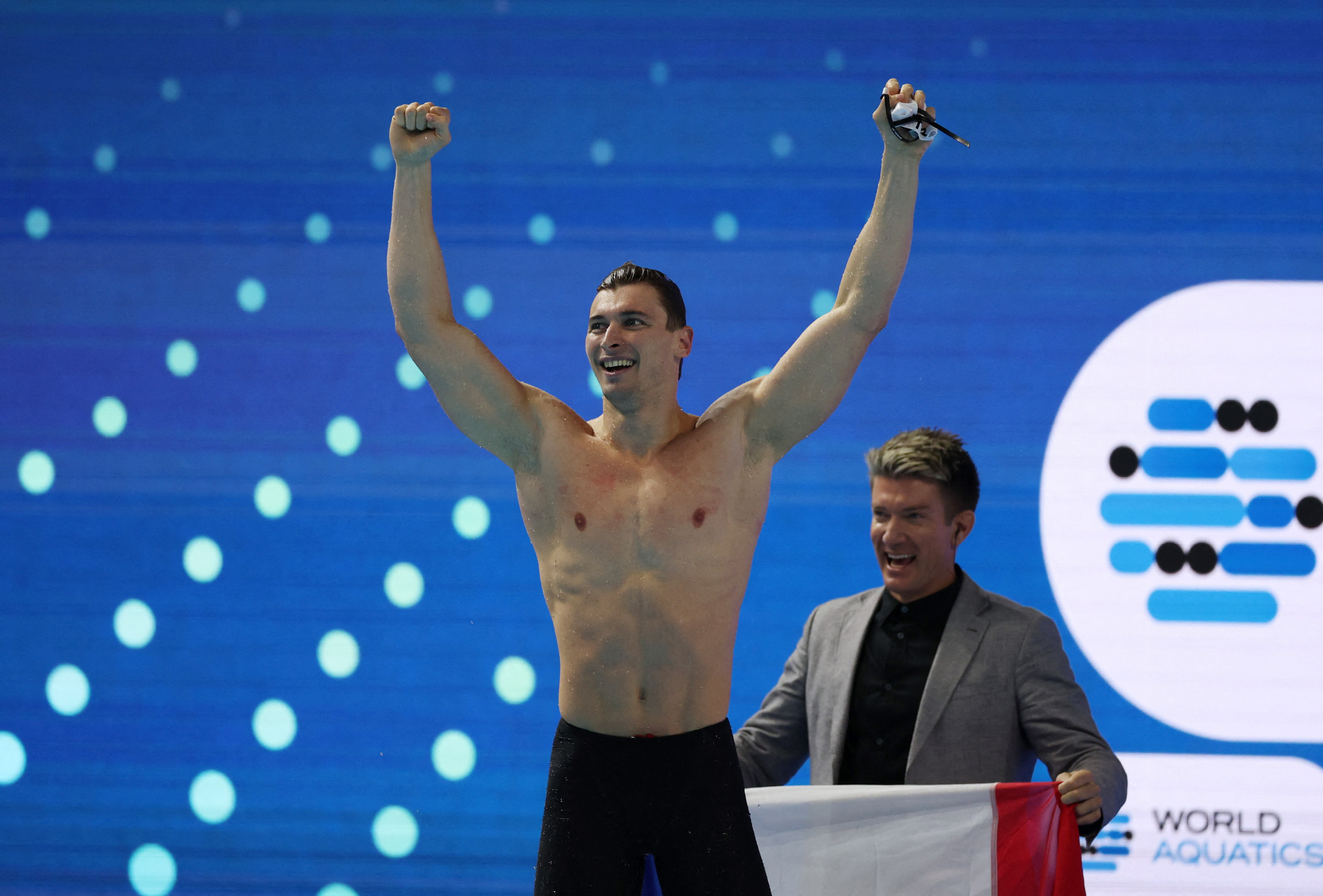 Mondiaux de natation : en vidéo, la fabuleuse course de Maxime Grousset, encore en or