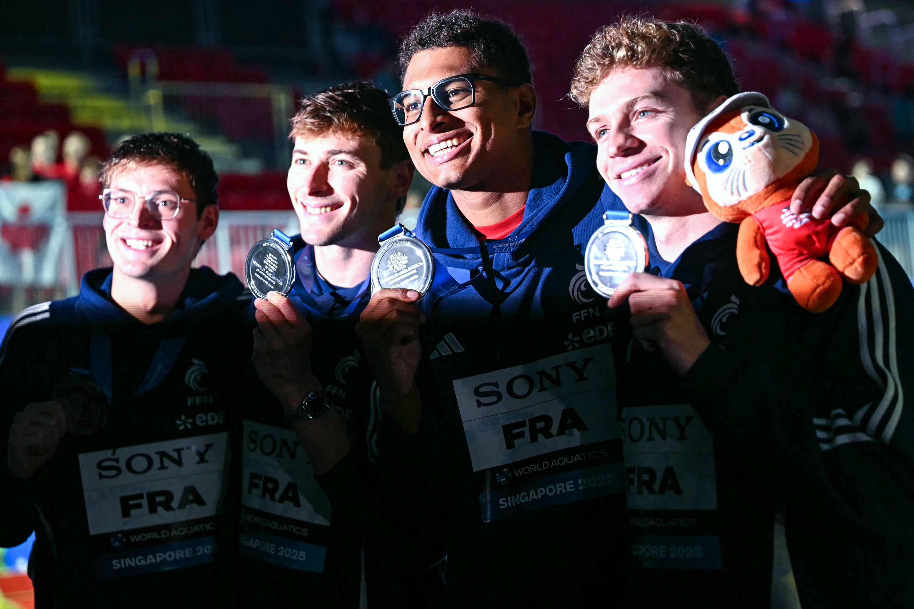 Mondiaux de natation : la Chine hors du coup, la France sur le podium... Le tableau complet des médailles