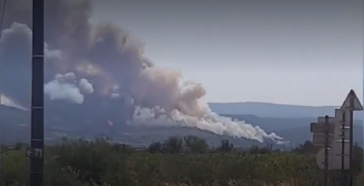 Aude : Incendie dévastateur touche 1500 hectares et évacue maisons