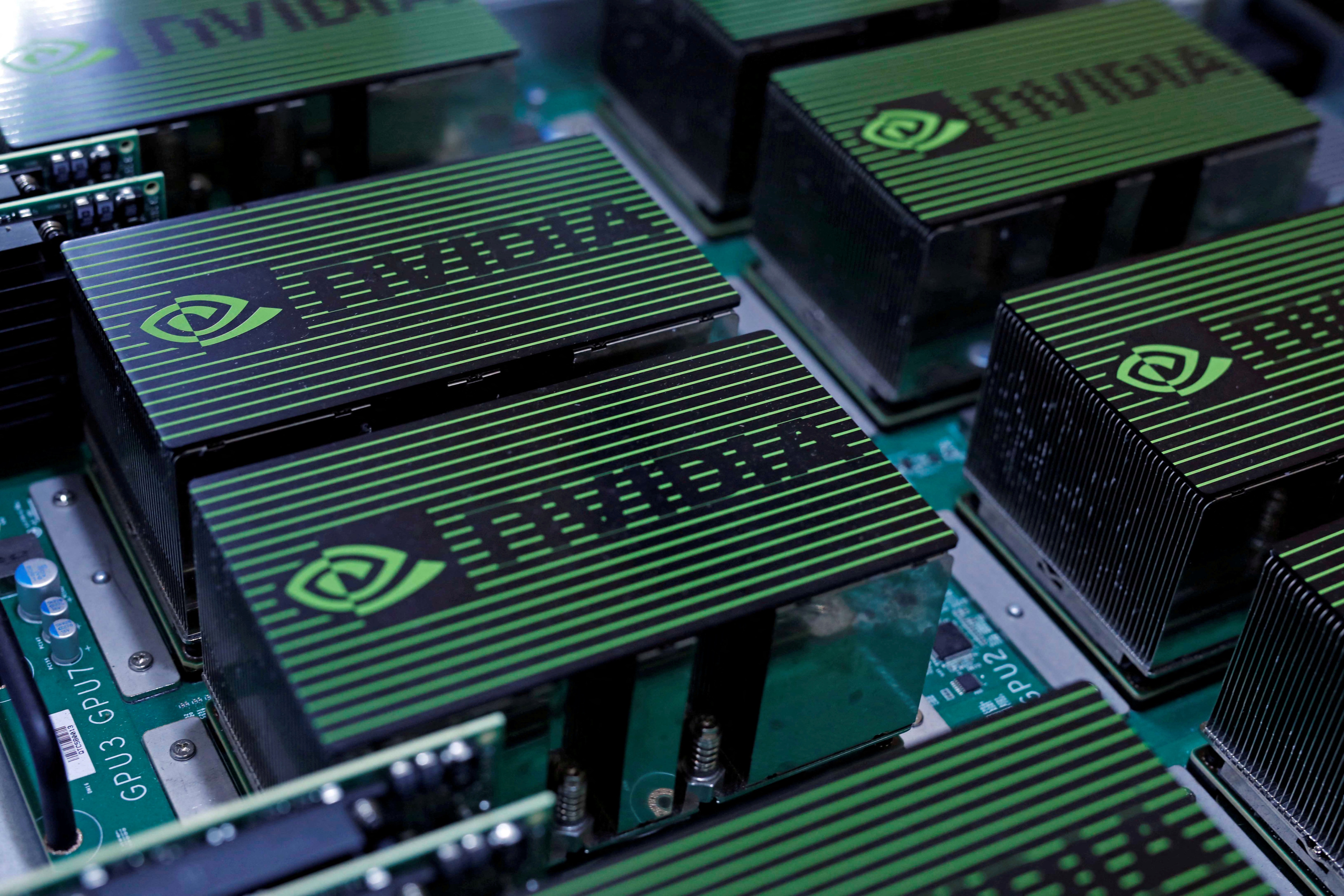 Nvidia et AMD verseront à Washington 15% de leurs revenus sur la vente de puces IA à la Chine