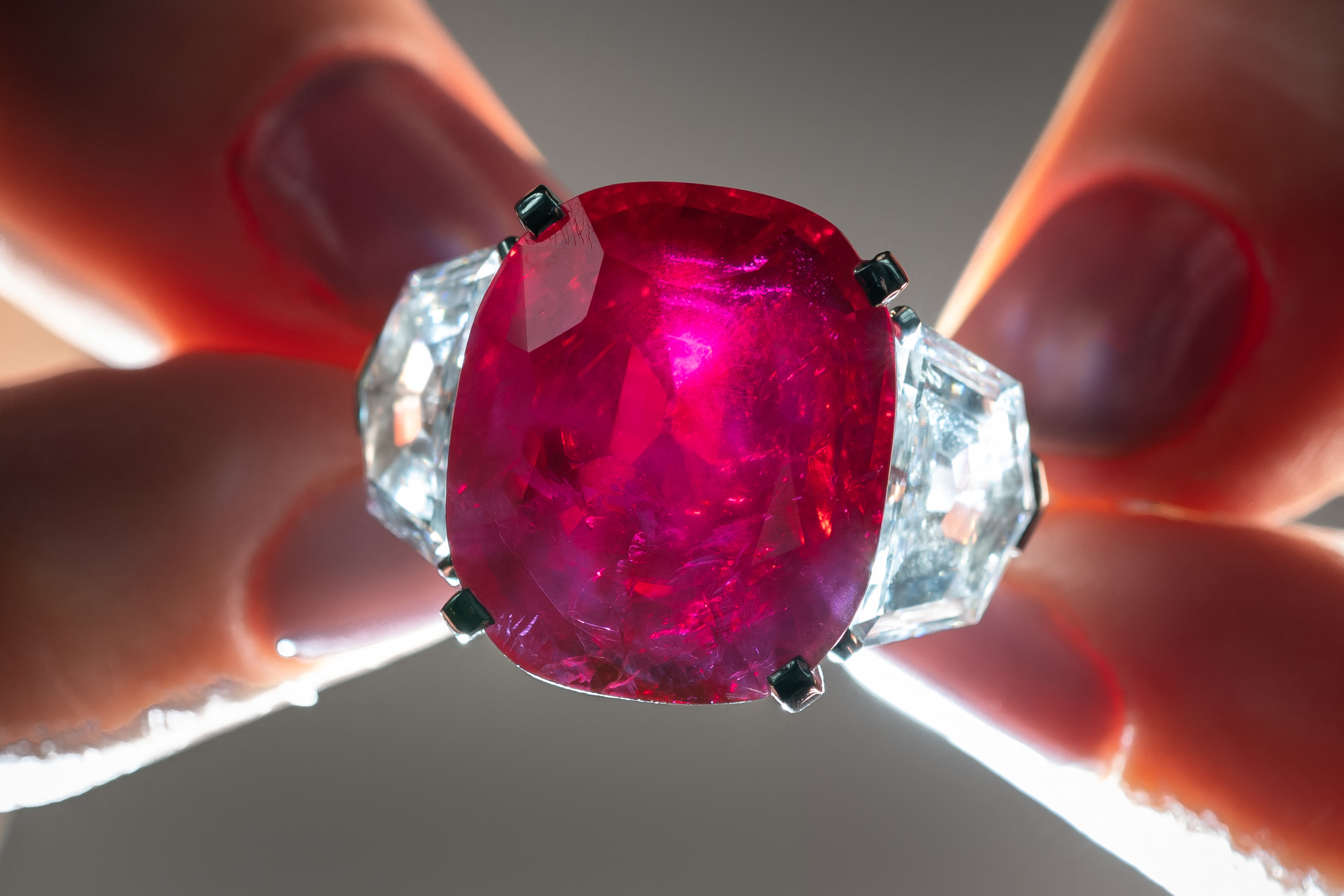 Diamant de 25 millions $ retrouvé à Dubaï !