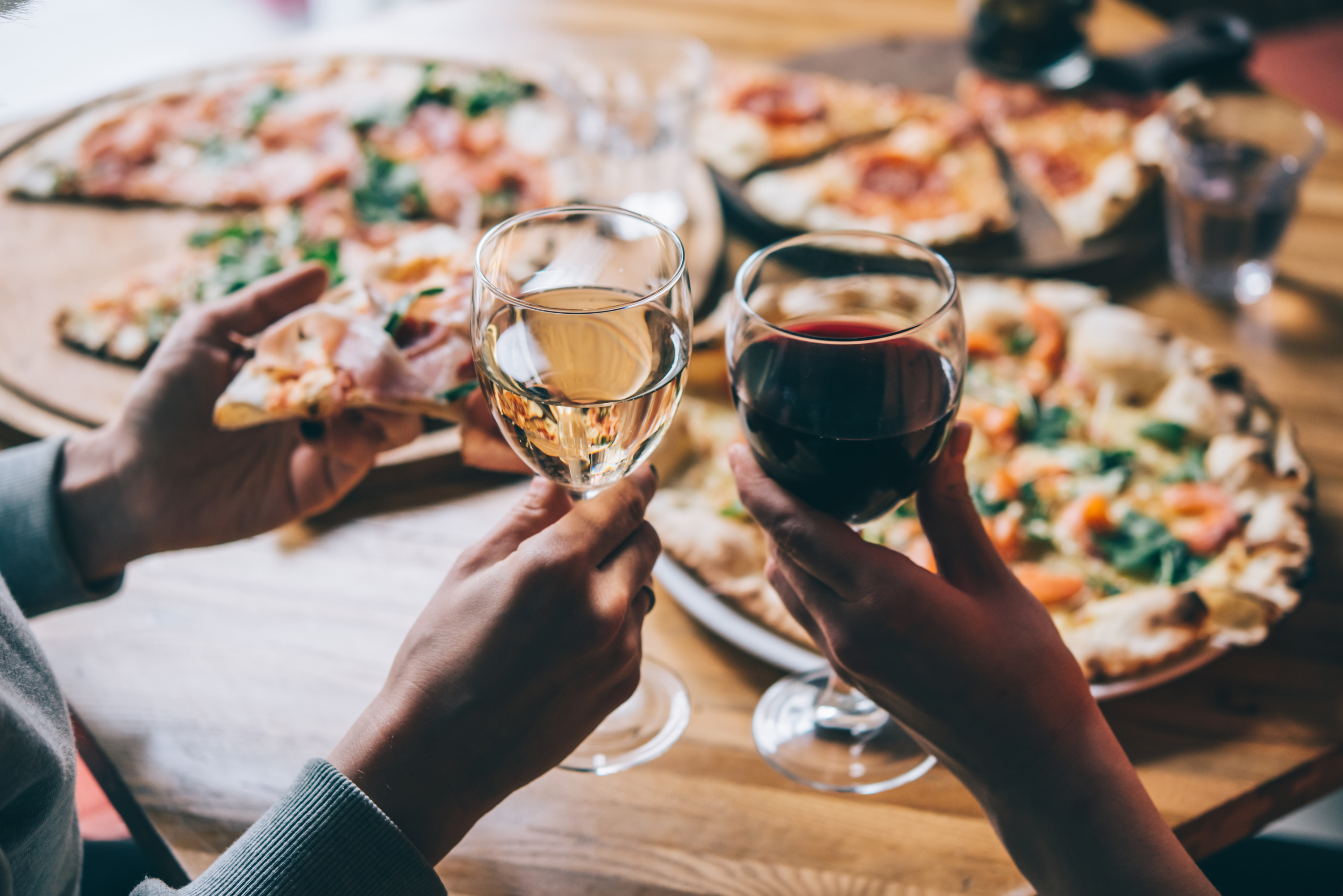 En Italie, deux touristes françaises qui avaient quitté un restaurant sans payer retrouvées grâce aux réseaux sociaux