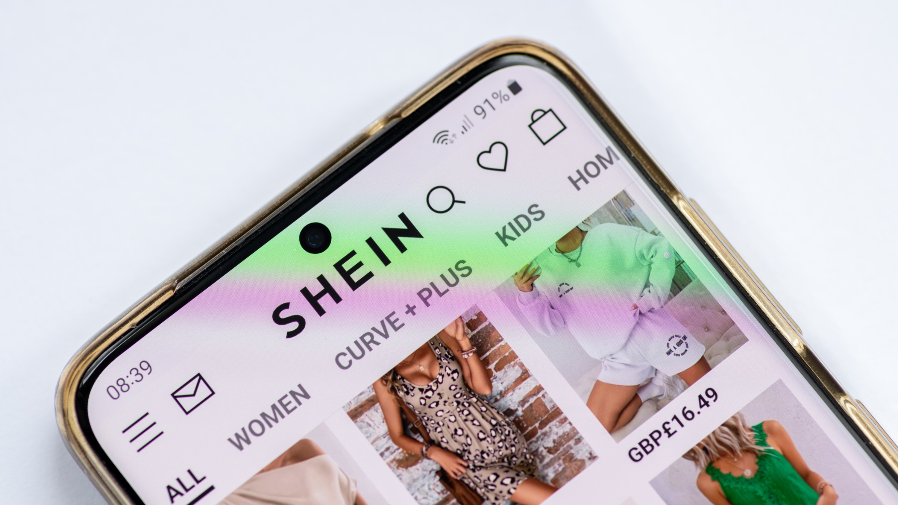 Shein signalé à la justice française pour la vente de poupées à caractère pédopornographique