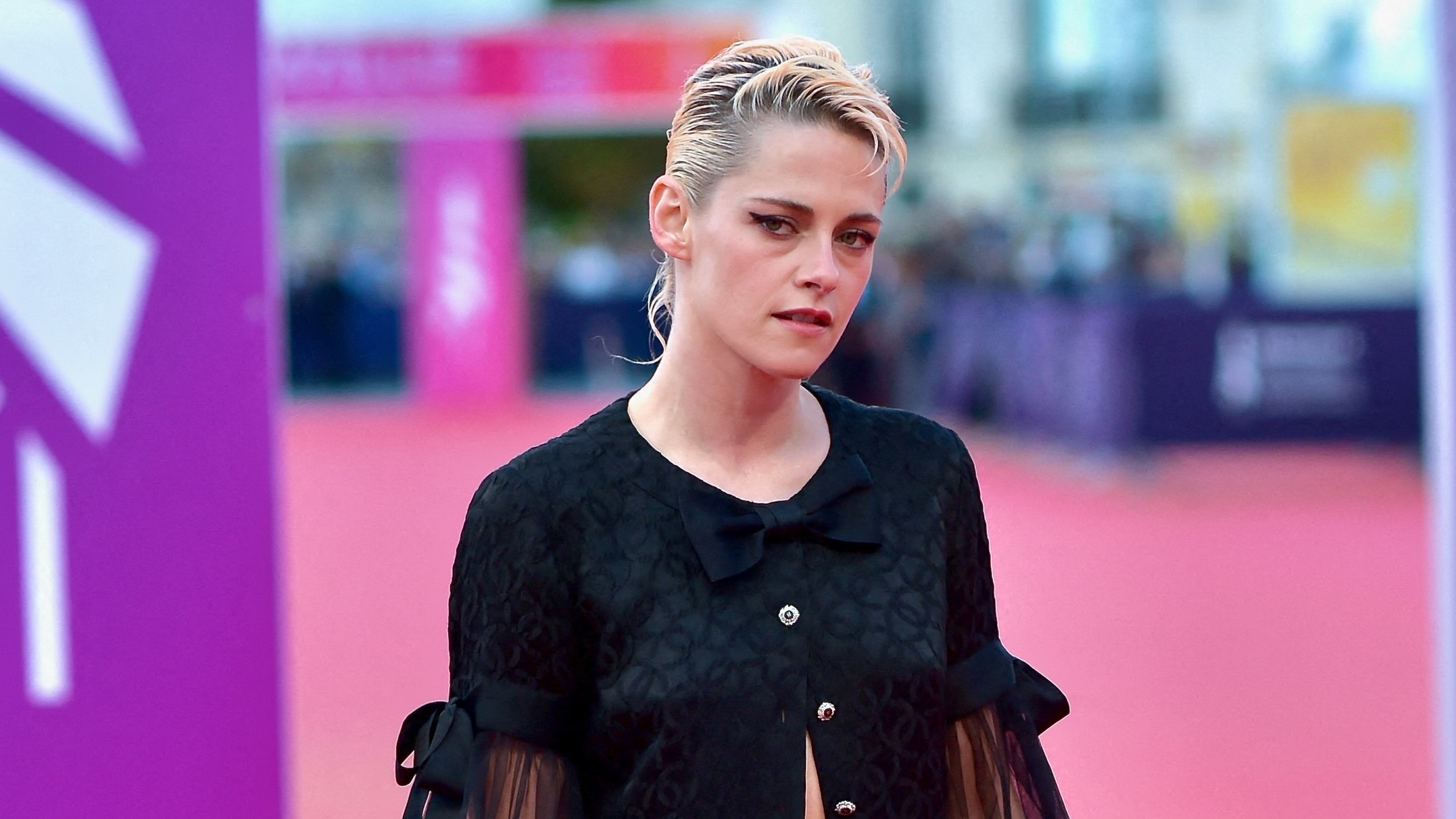 Kristen Stewart dénonce « la bagarre à mains nues » des réalisatrices à Hollywood