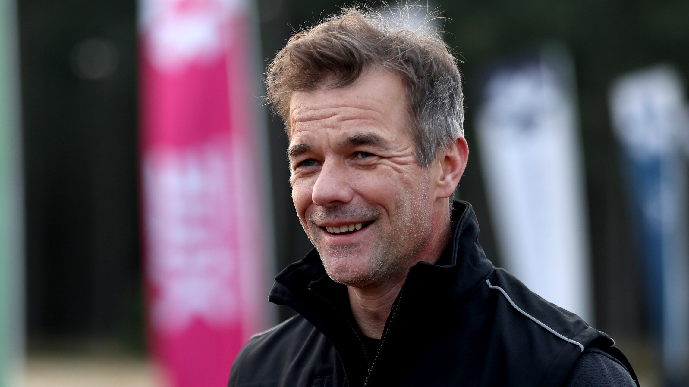 Rallye : «J’étais bien tout seul avec mes neuf titres», plaisante Loeb après le nouveau sacre d’Ogier