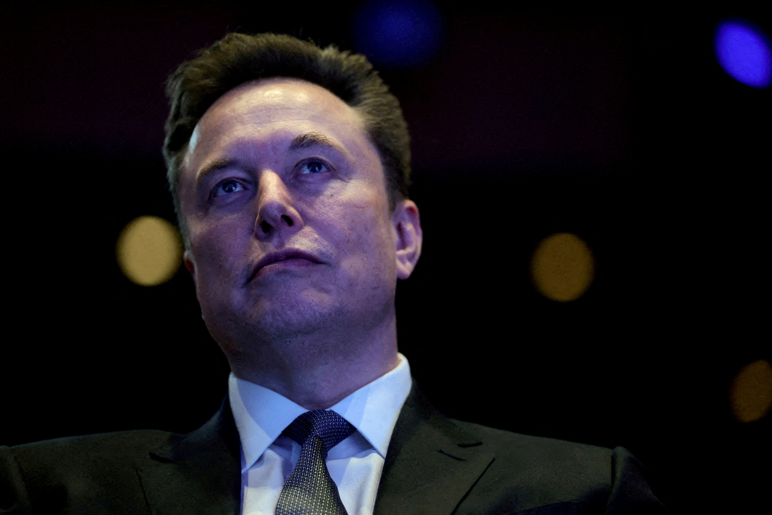 Cybercriminalité : le parquet de Paris perquisitionne les locaux français du réseau social X, Elon Musk convoqué en avril