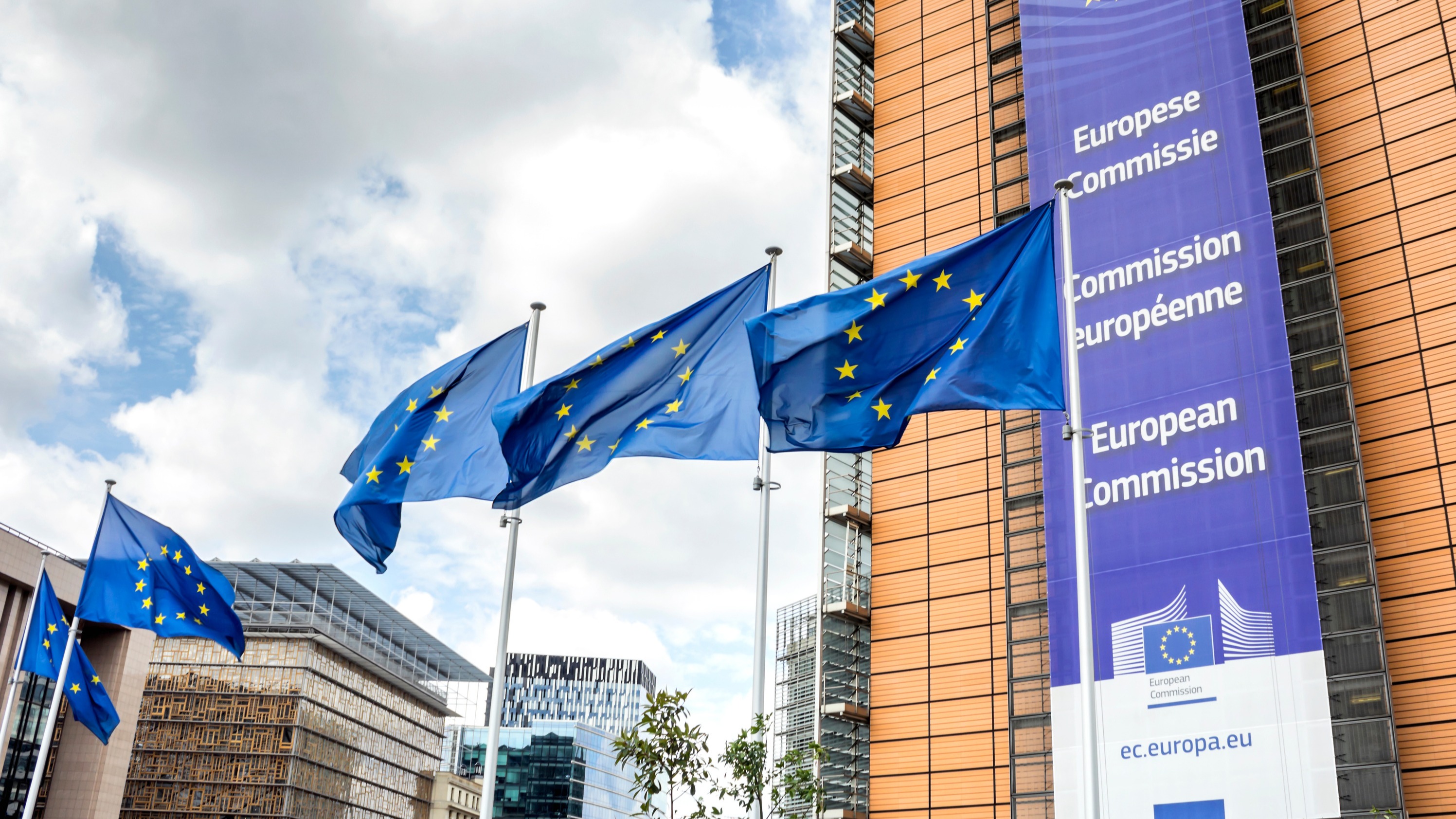 Droits de douane : l'UE «attend» des États-Unis qu'ils respectent l'accord commercial