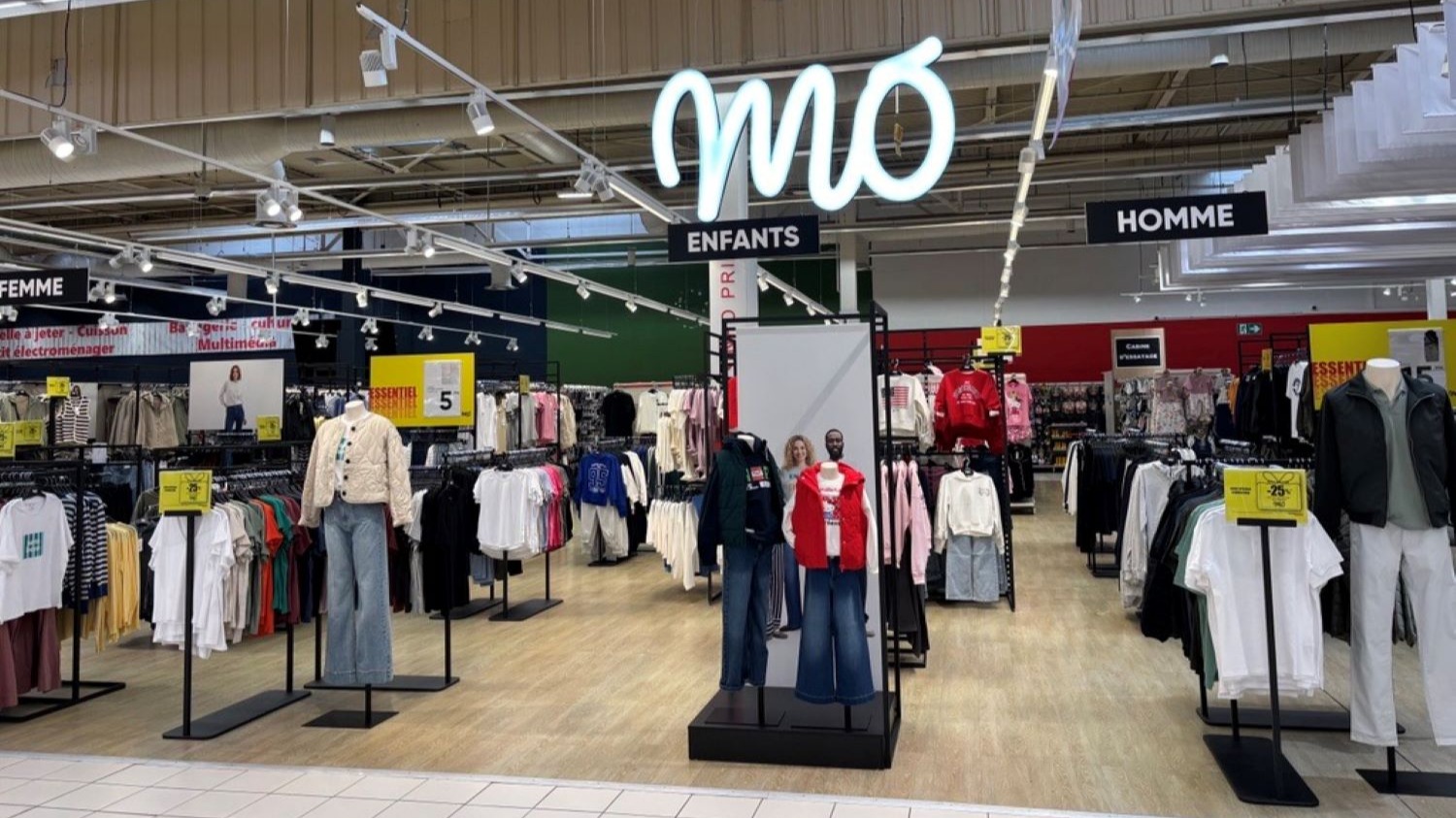 Qu’est-ce que Mo, le «Primark portugais» qui s’installe dans des Intermarché ?